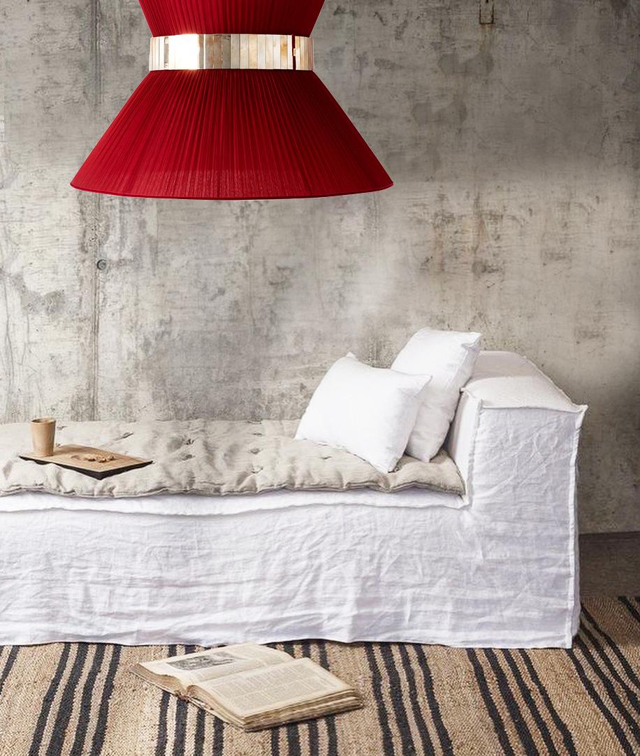 Lampada a sospensione contemporanea Tiffany, 80 Red Hearth Silk vetro argentato Ottone in vendita 1