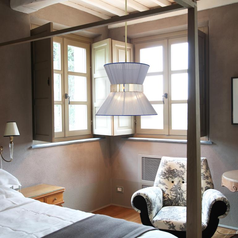 Lámpara Colgante Tiffany Contemporánea, 80 Zafiro Seda Vidrio Plateado Latón en Nuevo estado para la venta en Pietrasanta, IT