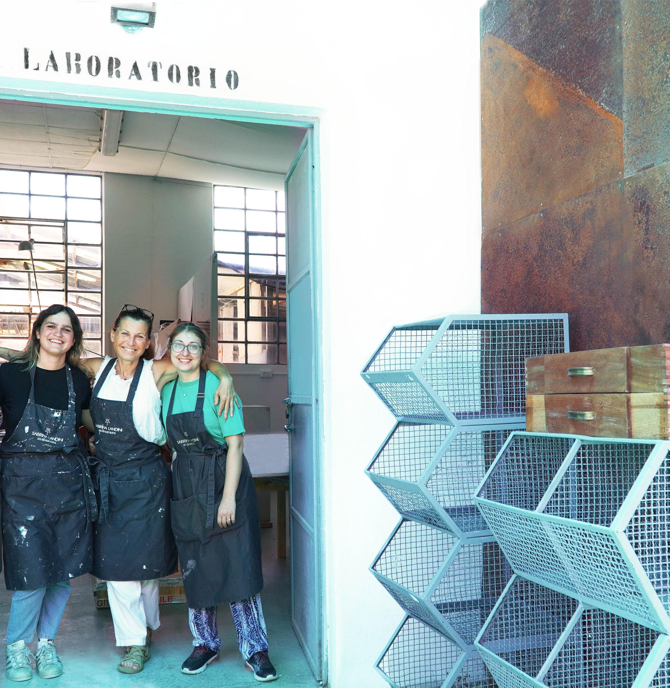 Lampada a sospensione contemporanea Tiffany, 80 Tabacco Seta Vetro Argentato Ottone in vendita 3