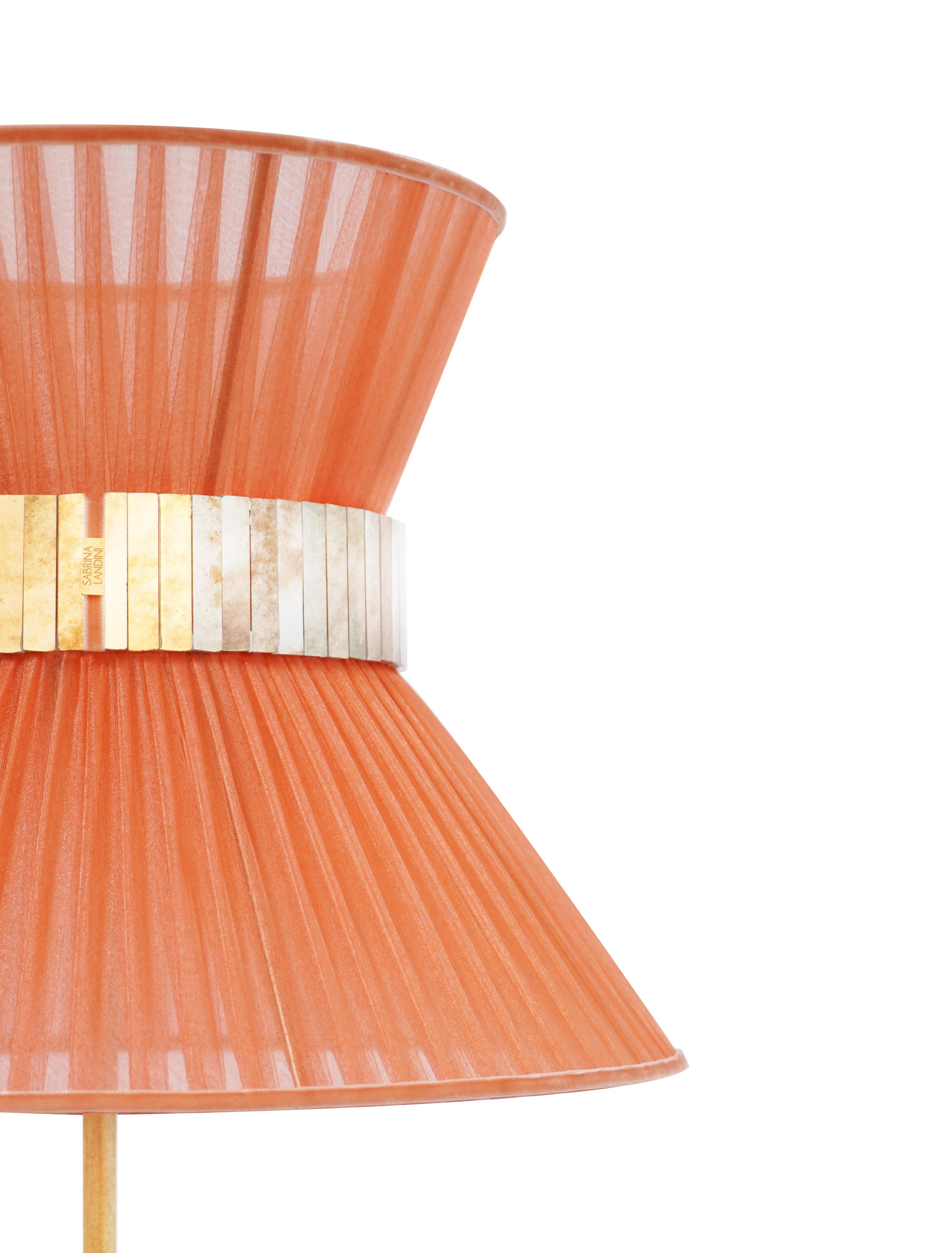 Moderne Lampe de table contemporaine Tiffany 23 Koral Silk, laiton antique, verre argenté en vente