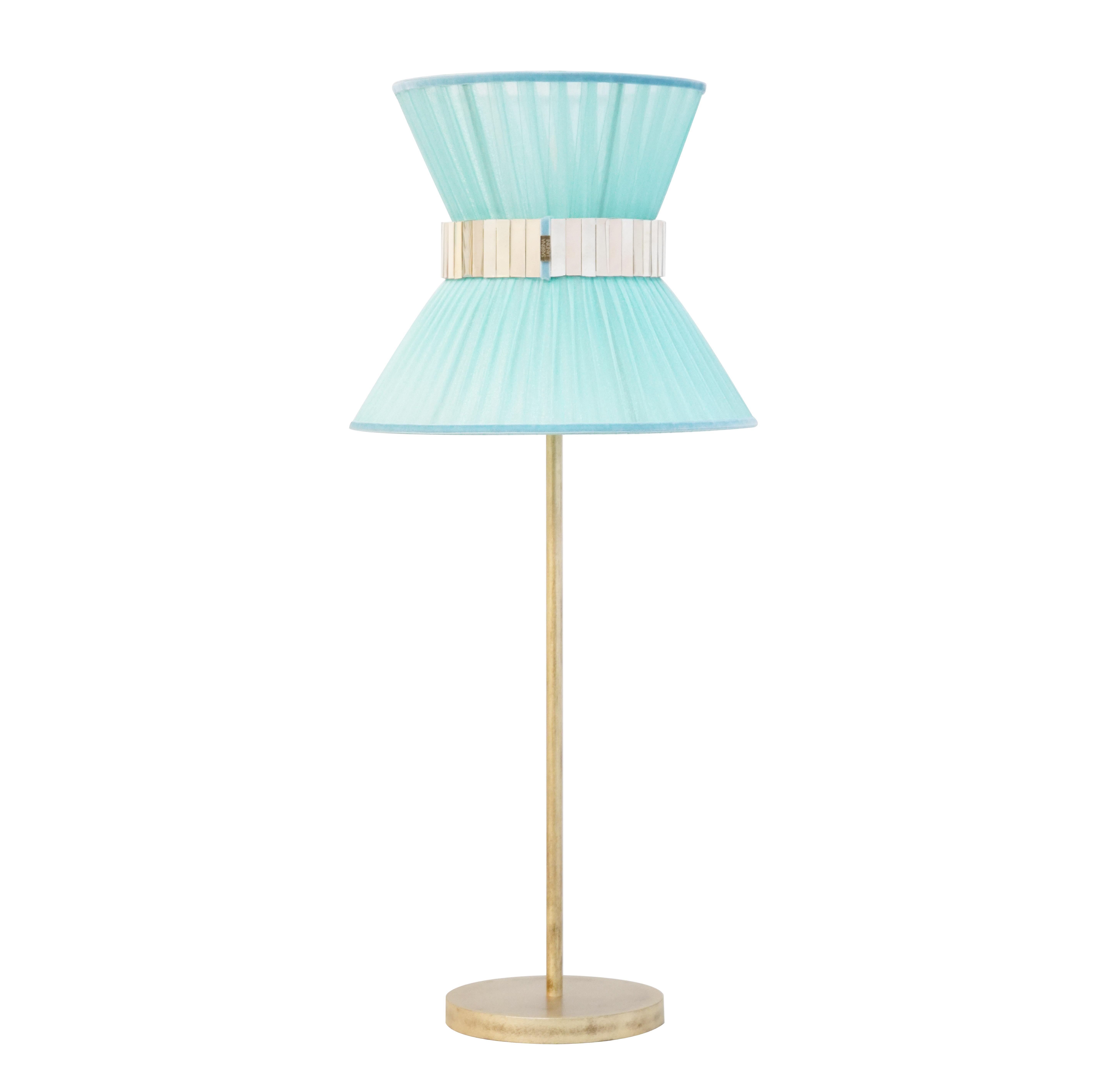 TIFFANY the iconic lamp!

For 20 years, we have perpetuated our unique manufacturing method. Inspired by unlimited glass reflections, Sabrina Landini has created an elegant home collection.
In case you find yourself in Tuscany - Italy, embark on a