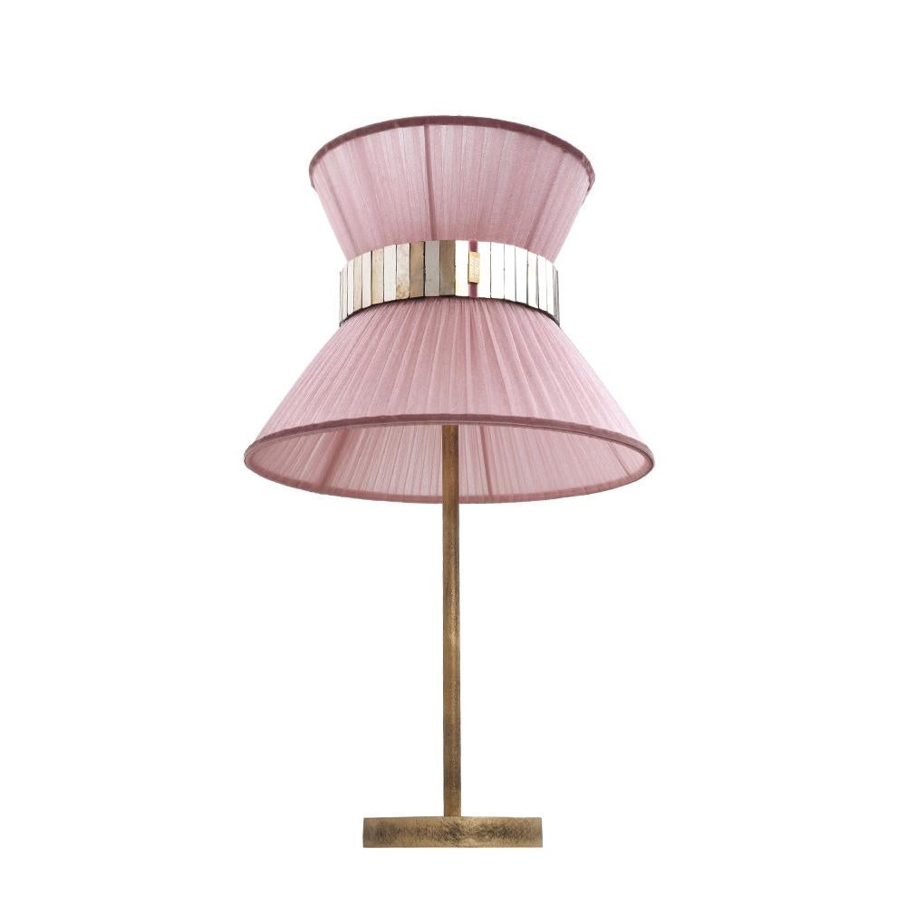 TIFFANY  

The first one, 
Audrey inspired the iconic

Introducing Sabrina's breathtaking collection of Tiffany lamps.
Year after year Sabrina Landini perpetuates its exceptional expertise, offering much more than a lamp – a touch of
