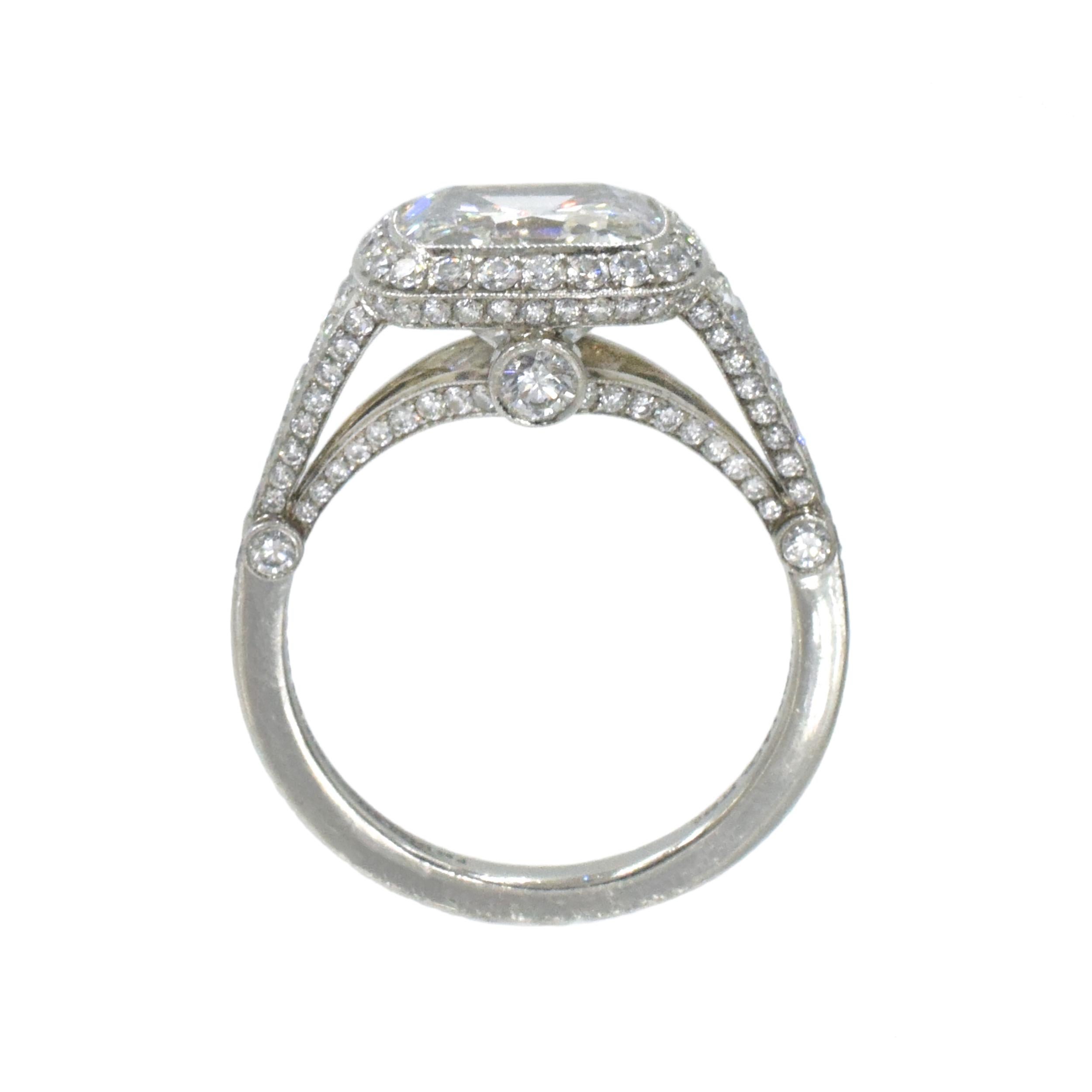 Tiffany & Co. Diamant-Ring 'Legacy' mit Kissenschliff im Zustand „Hervorragend“ im Angebot in New York, NY