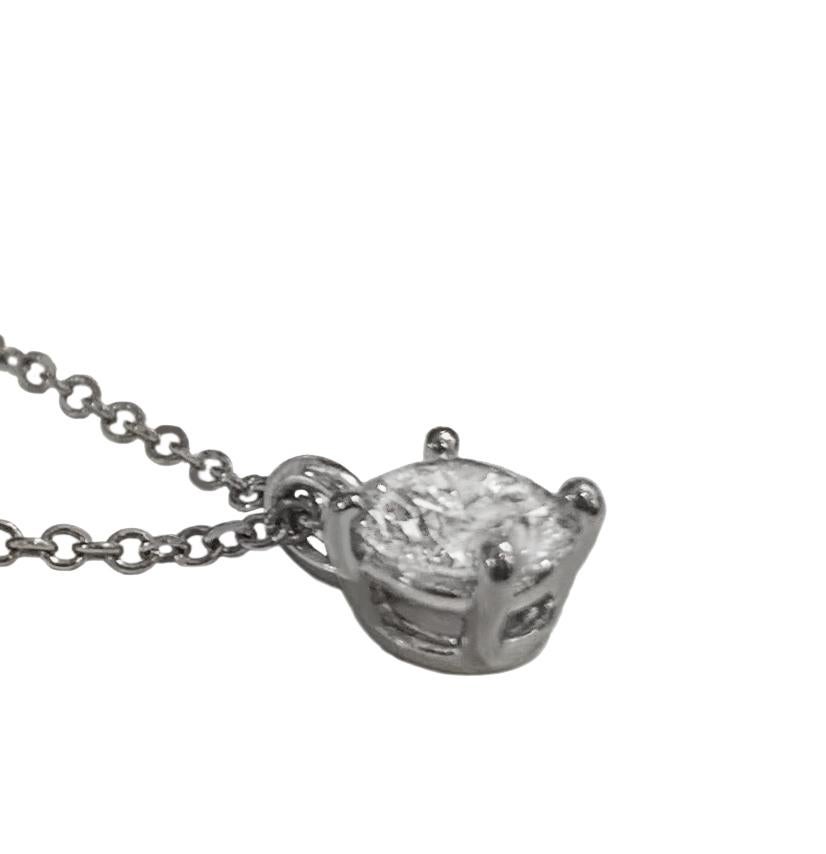 -Mint condition
-Platinum
-Length: 16”
-Pendant Dimension: 5mm
-Diamond: 0.5ct
-Comes with Tiffany box