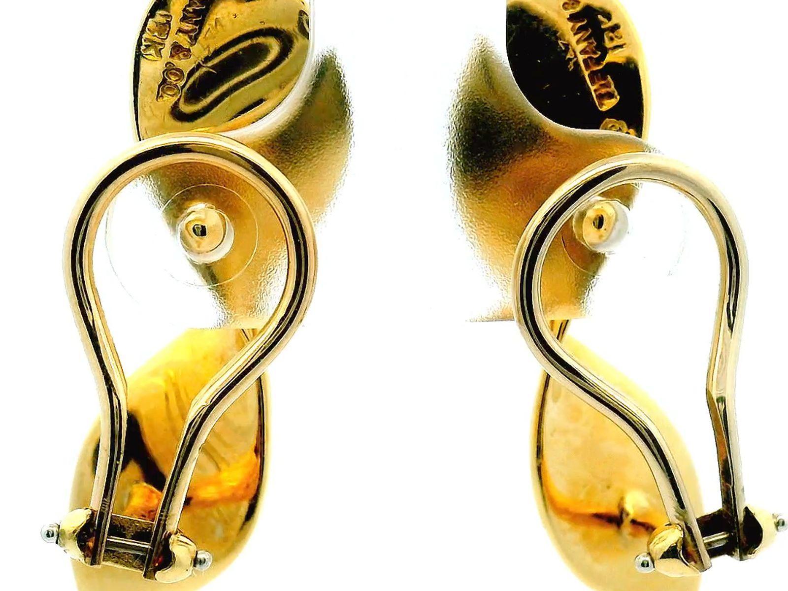 Tiffany Earrings  Twisted Bowtie clip-backs. In Good Condition For Sale In Great Neck Plaza, NY