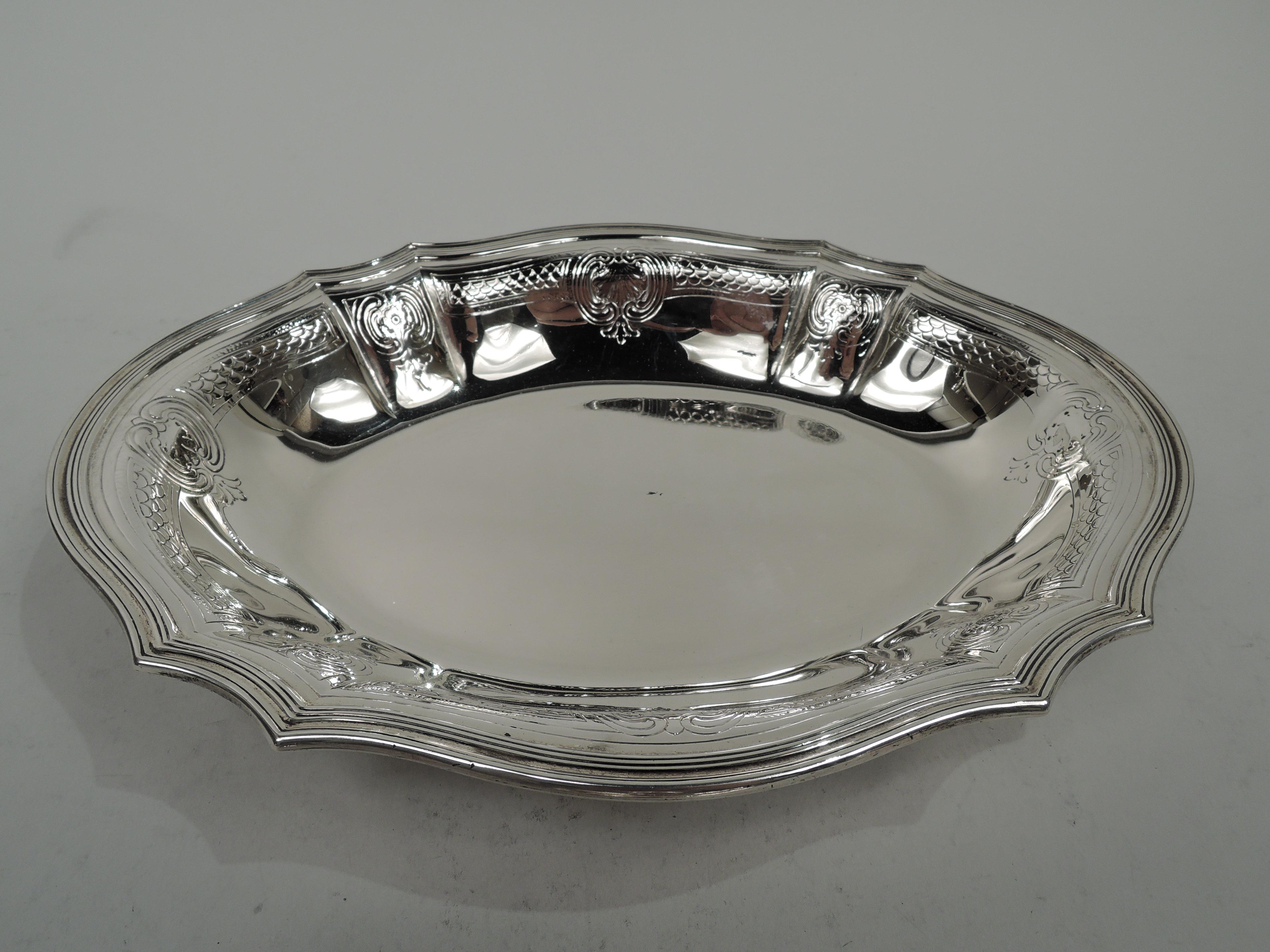 Tiffany Edwardian Modern Classical Sterling Silver Oval Serving Bowl For Sale 2