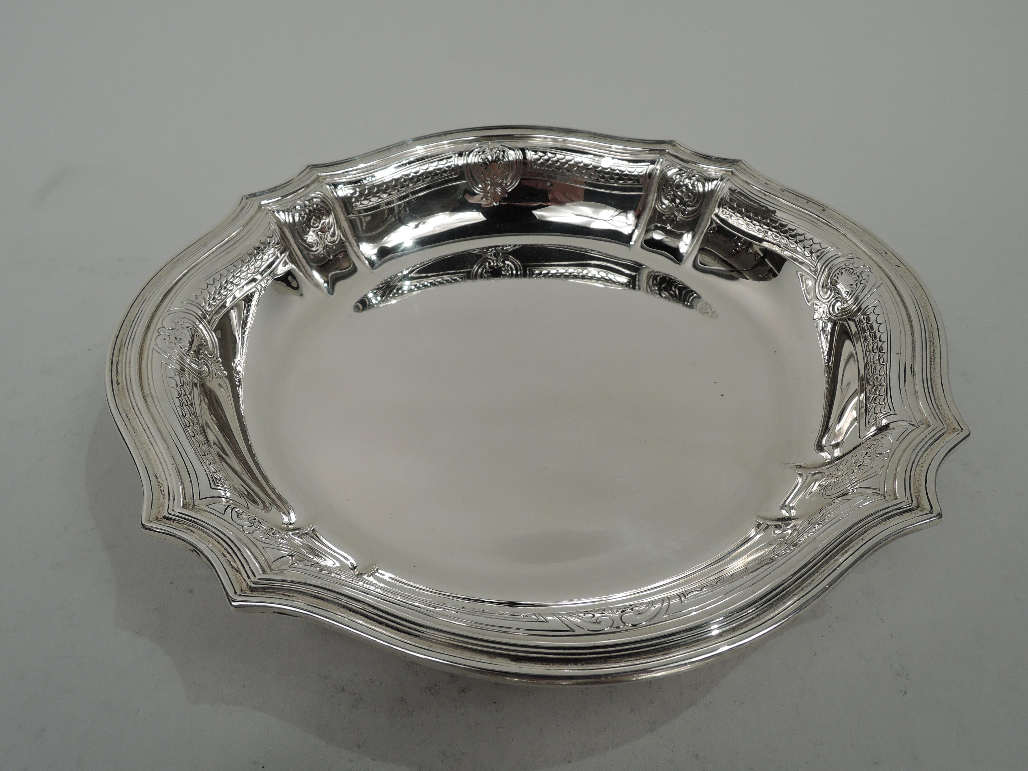 XX secolo Ciotola rotonda in argento Tiffany Edwardian Modern Classical Sterling Silver in vendita
