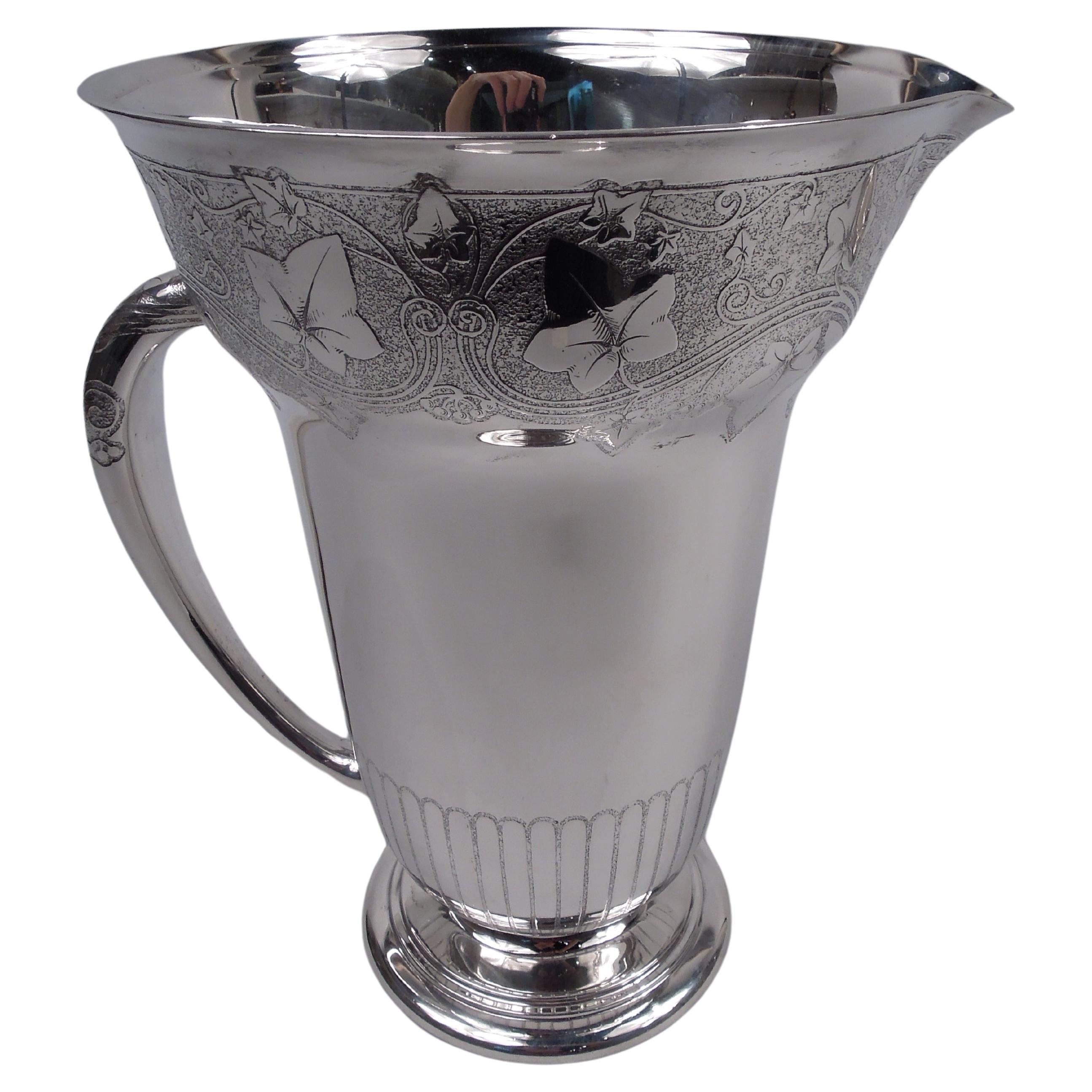 Tiffany Edwardianischer moderner klassischer Wasserkrug aus Sterlingsilber