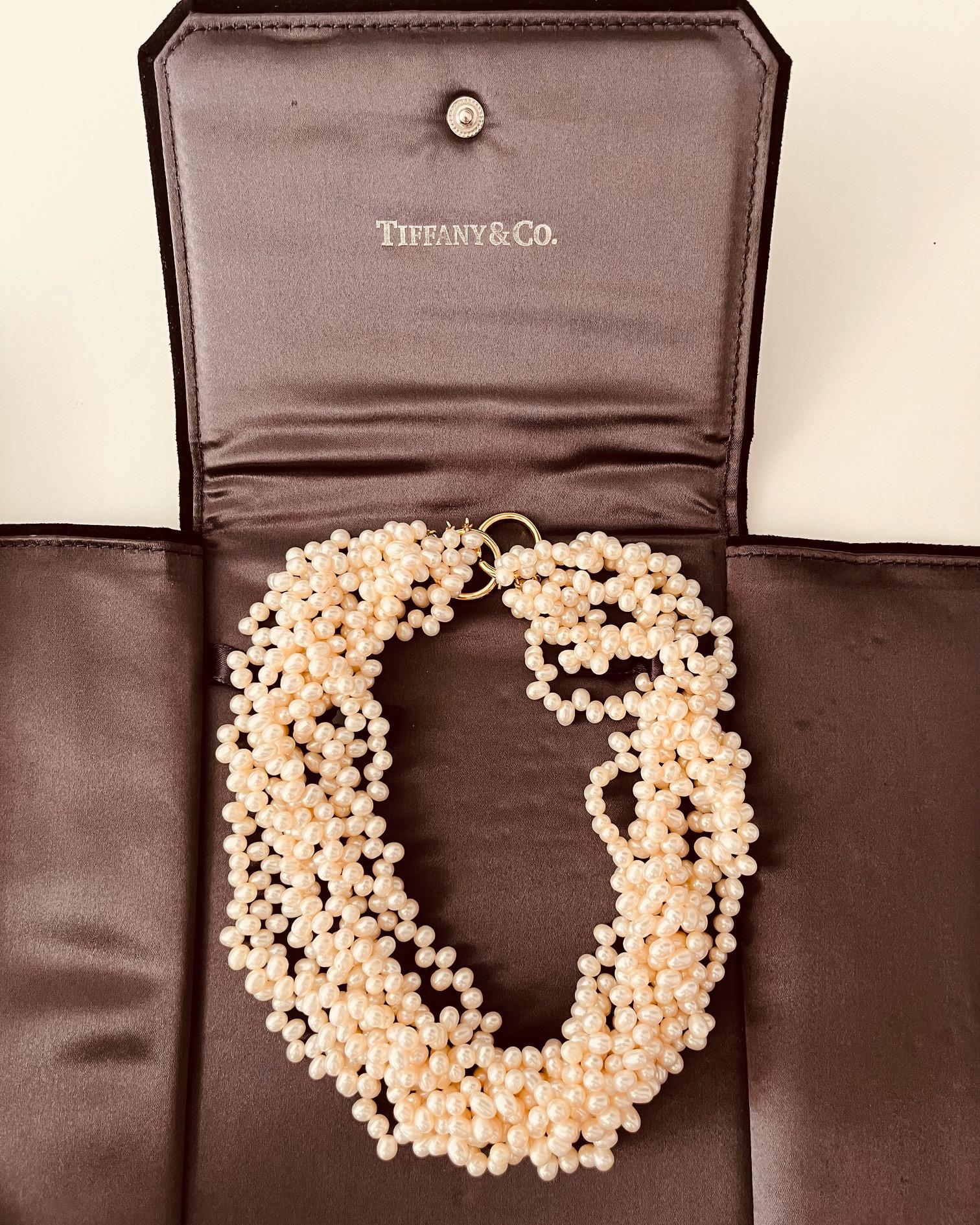TIFFANY Collier de perles d'eau douce à huit brins et cercles imbriqués en or 18 carats en vente 5