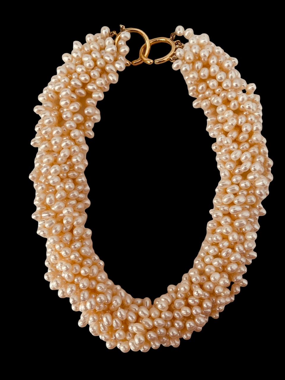 TIFFANY Collier de perles d'eau douce à huit brins et cercles imbriqués en or 18 carats en vente 6