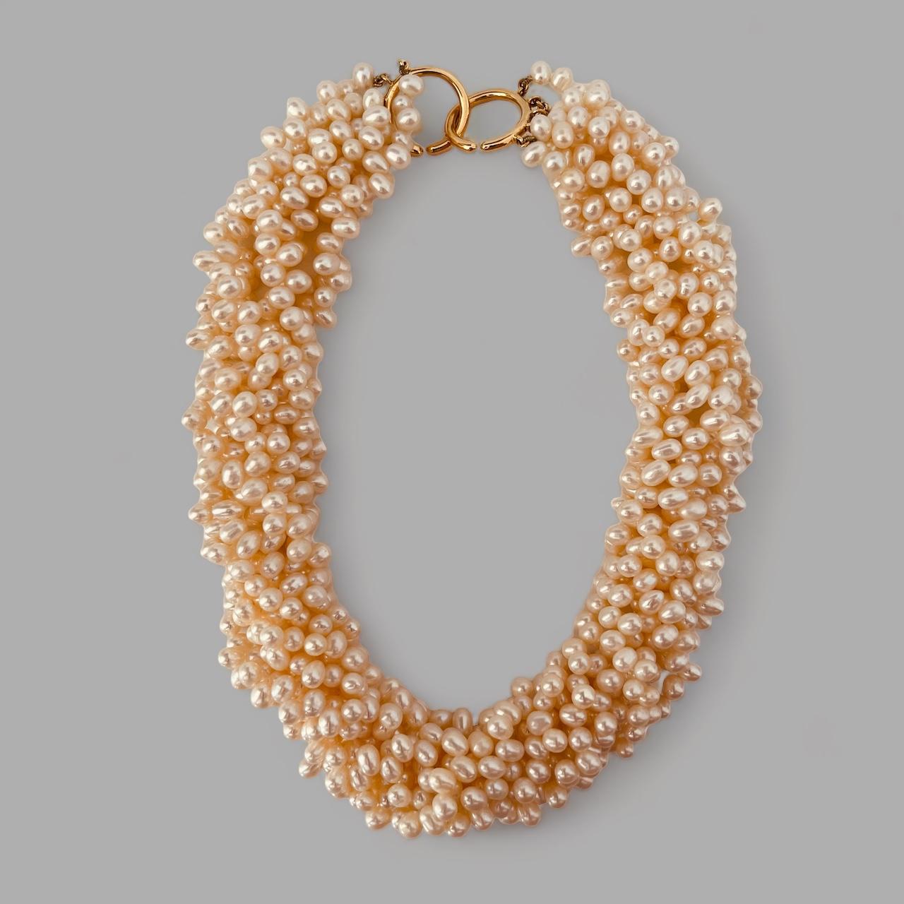 Perle TIFFANY Collier de perles d'eau douce à huit brins et cercles imbriqués en or 18 carats en vente