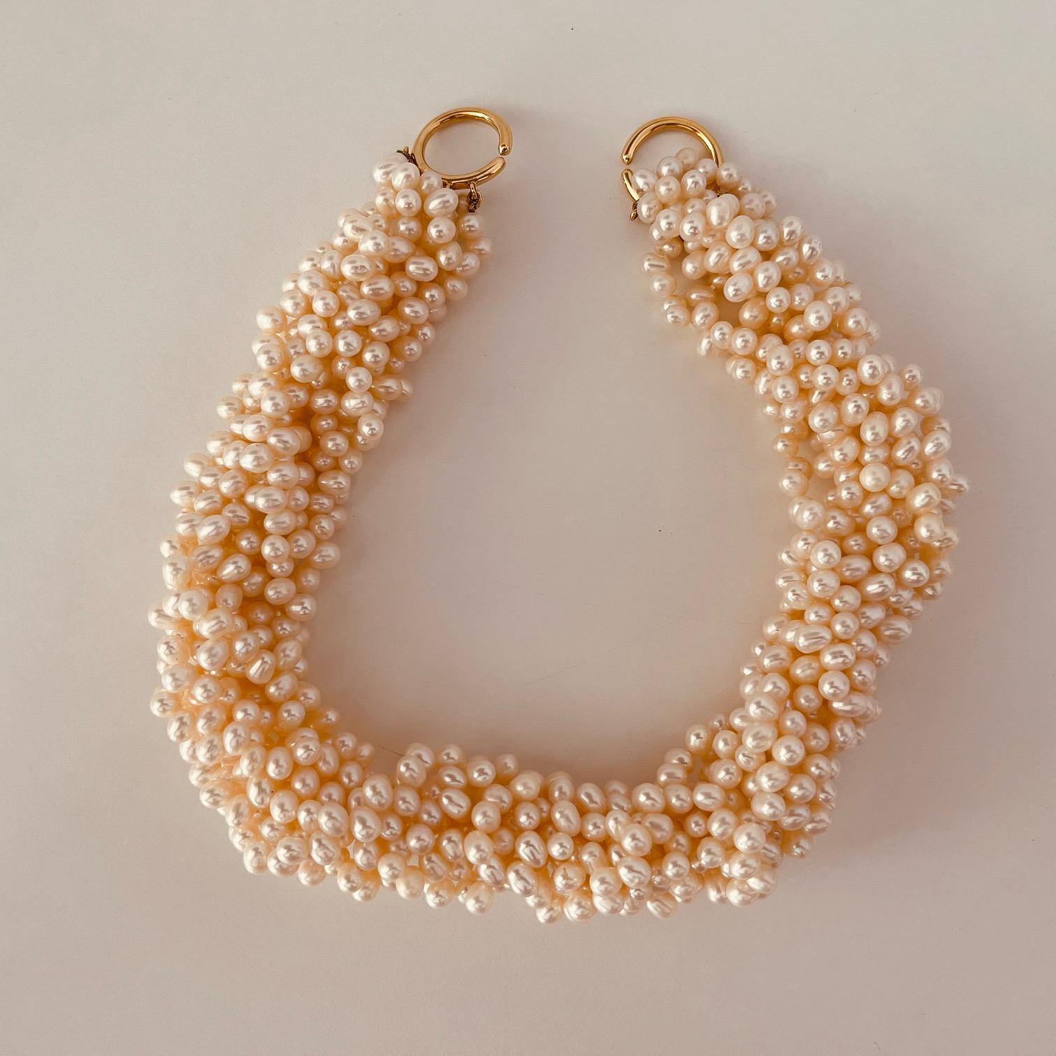 TIFFANY Collier de perles d'eau douce à huit brins et cercles imbriqués en or 18 carats en vente 1