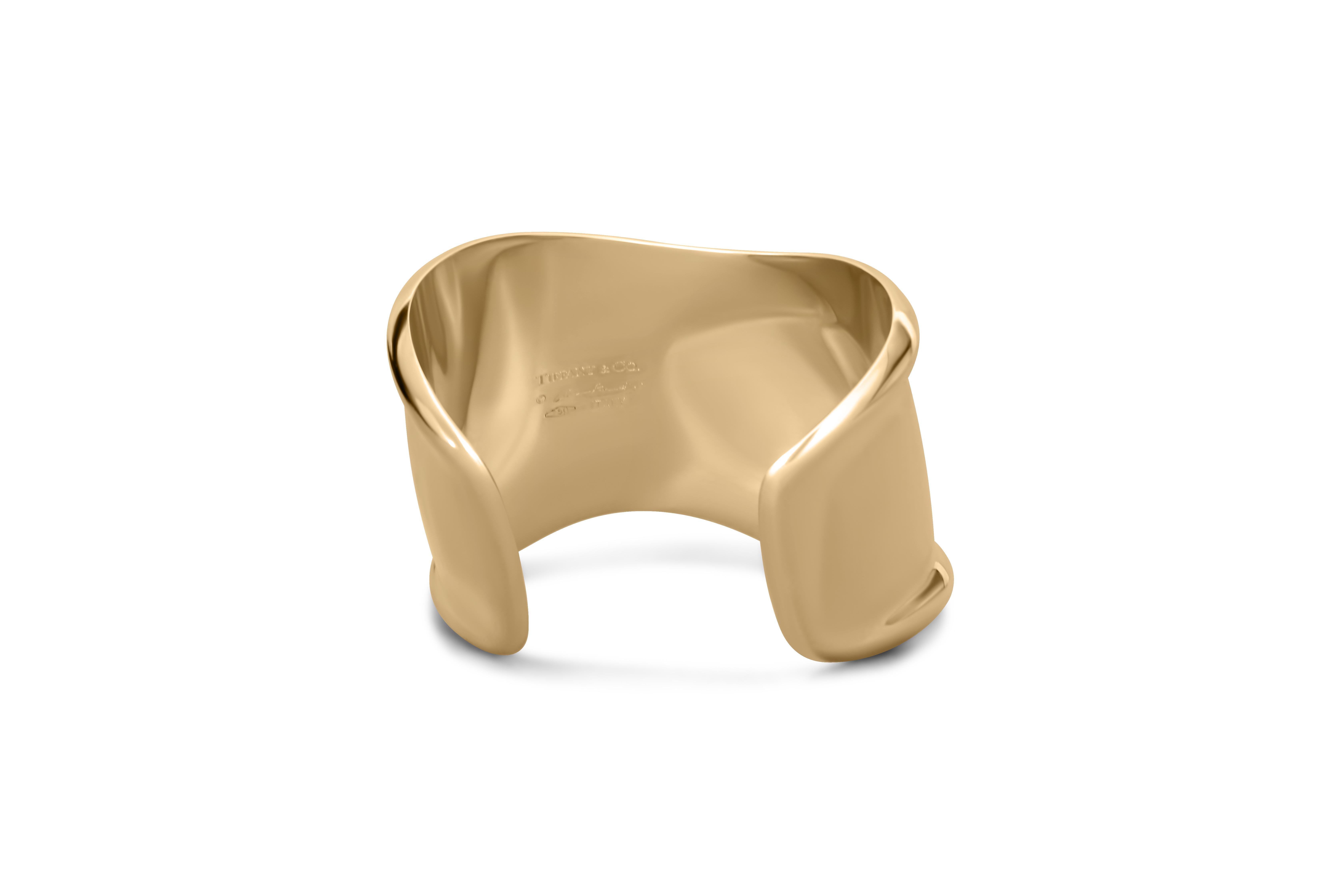 Contemporary Tiffany Elsa Peretti Medium Bone Cuff in 18ct Yellow Gold
