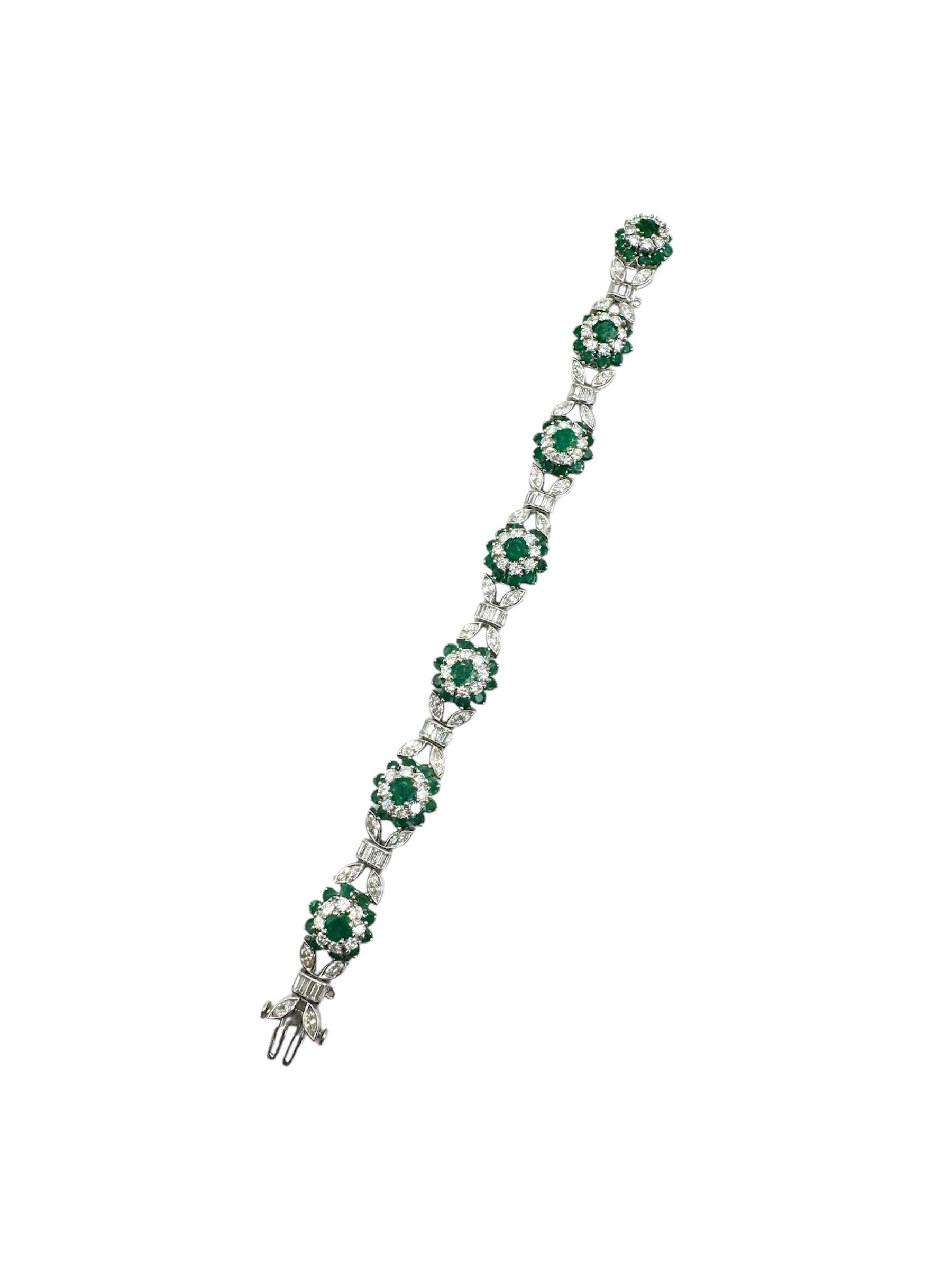 Platinum and 18K White Gold Tiffany Emerald and Diamond Bracelet In Excellent Condition For Sale In Great Neck Plaza, NY