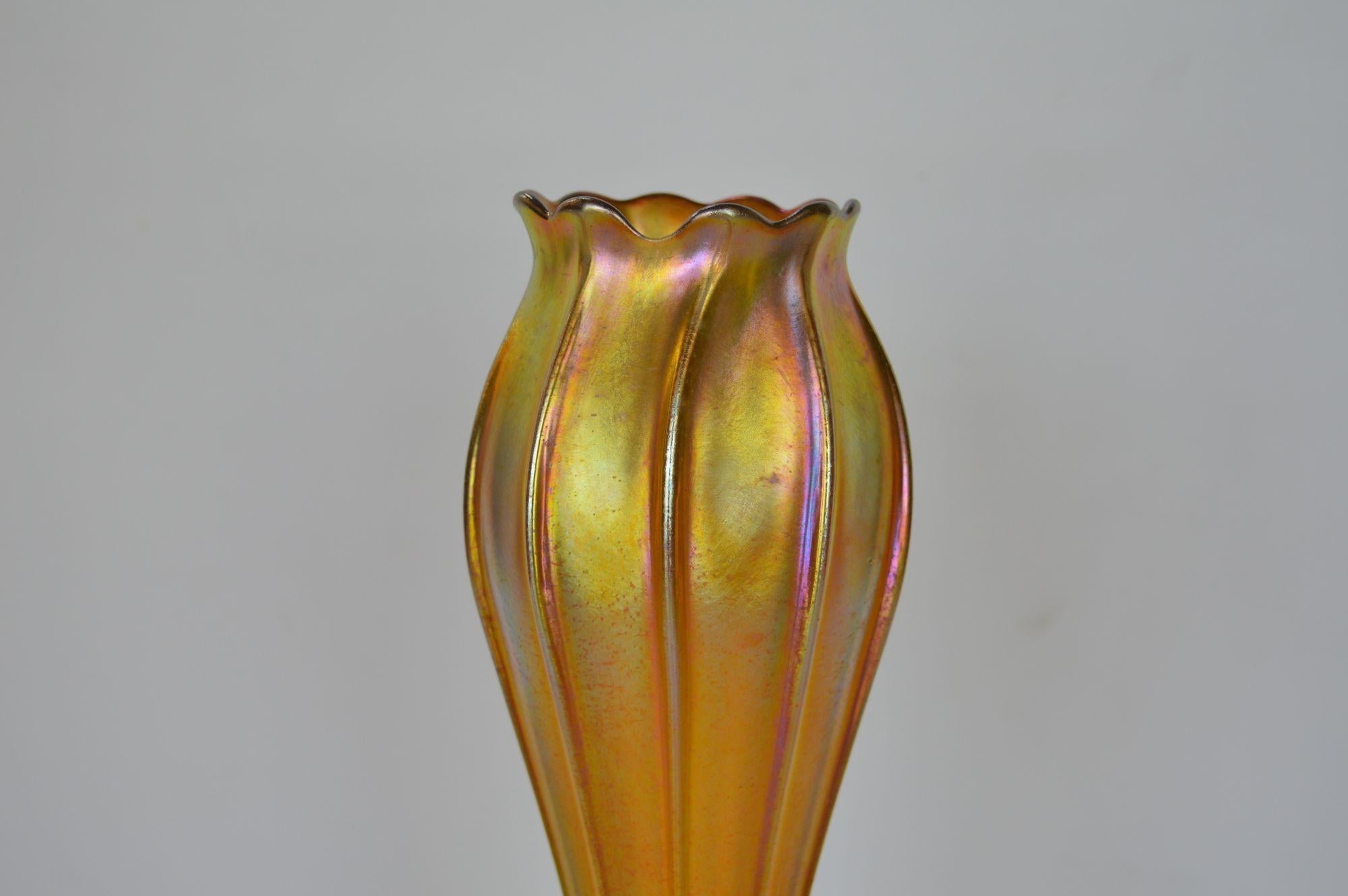 Louis Comfort Tiffany & Co. Favrile Flora Form tulip vase, Signed at the bottom.