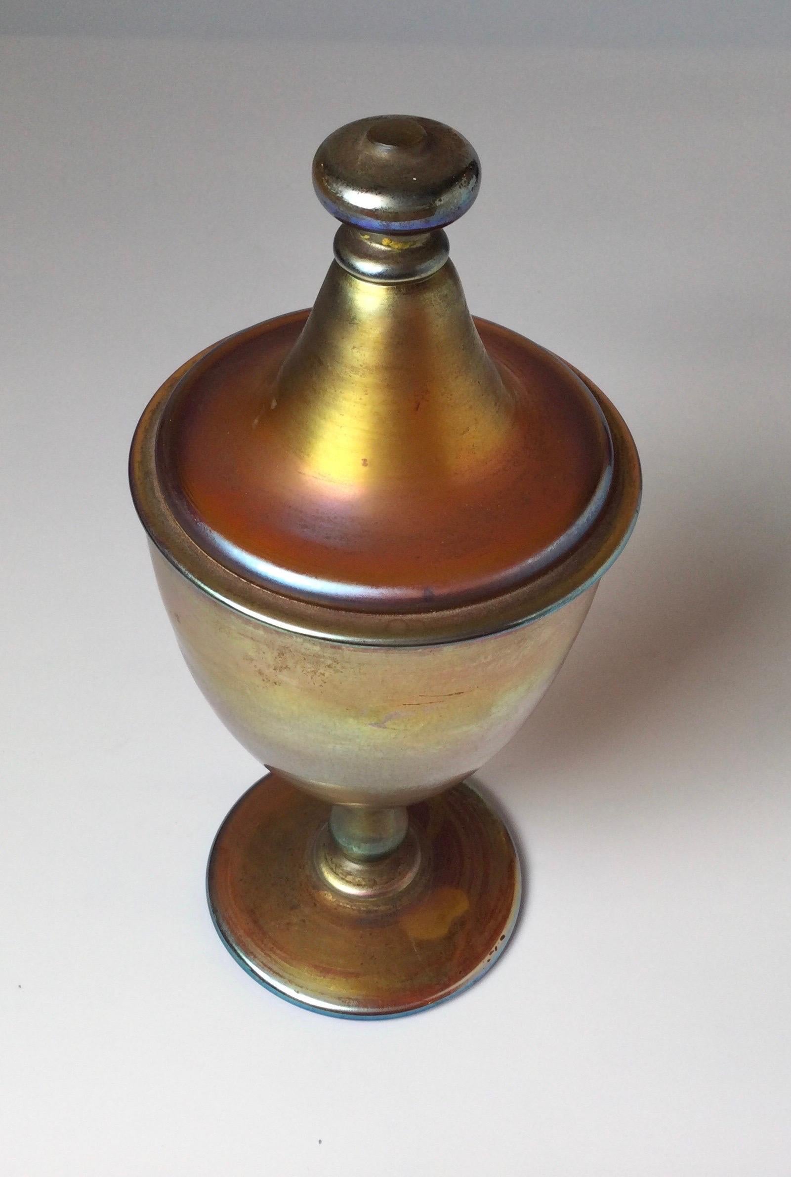 Tiffany Favrile Glass Covered Footed Compote, Louis Comfort Tiffany In Excellent Condition In Lambertville, NJ