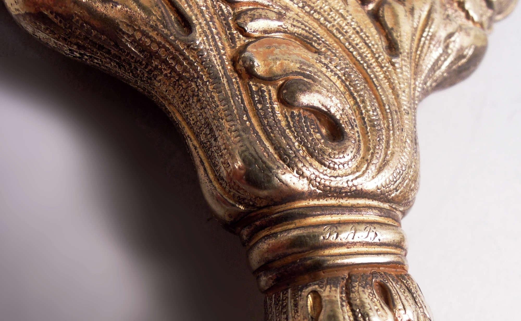 XIX secolo Coppia di vanità Tiffany Felce e Fiore con specchio a mano e spazzola per capelli in vendita