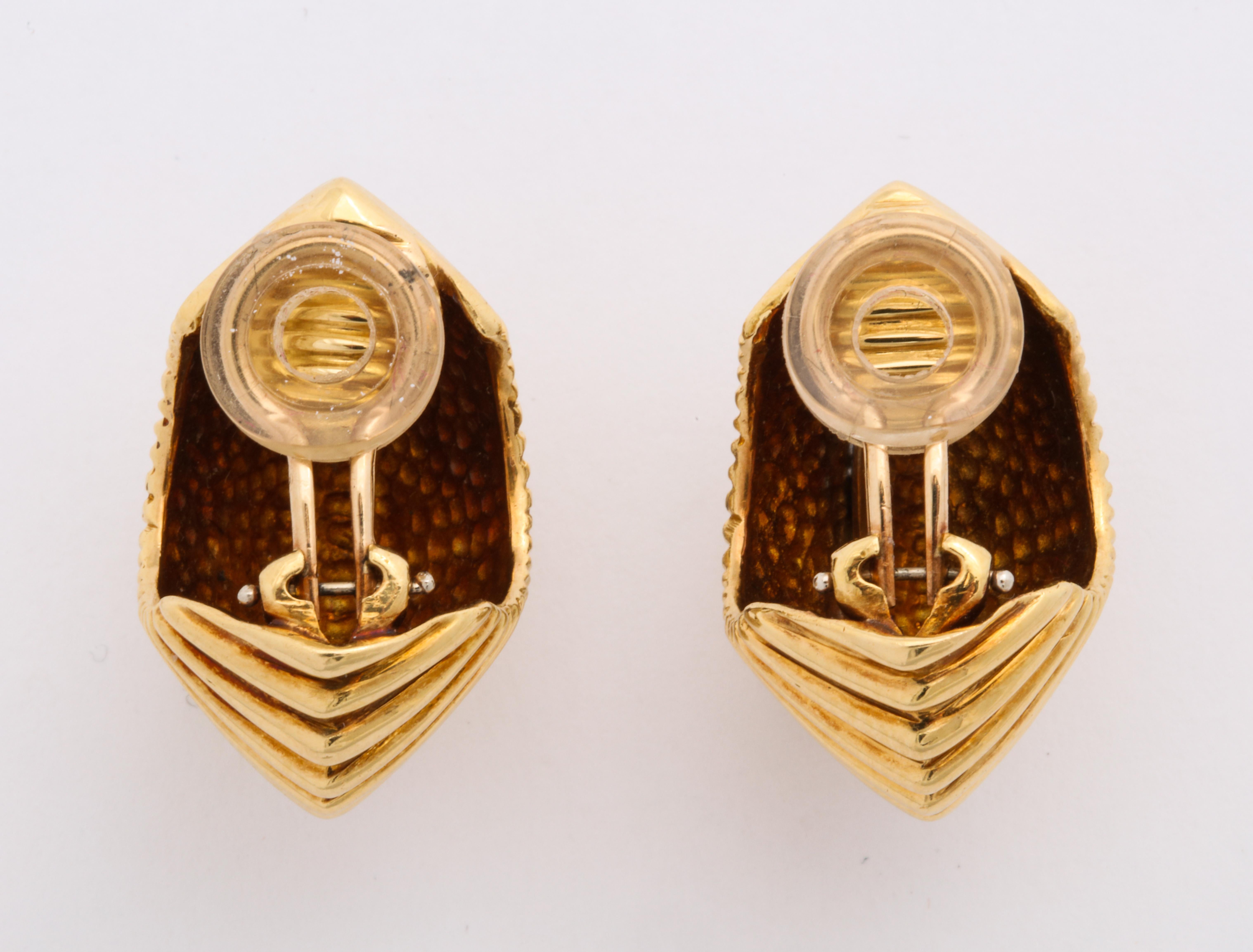 Tiffany & Co. Fluted Gold Retro Ear Clips, circa 1950 For Sale 3