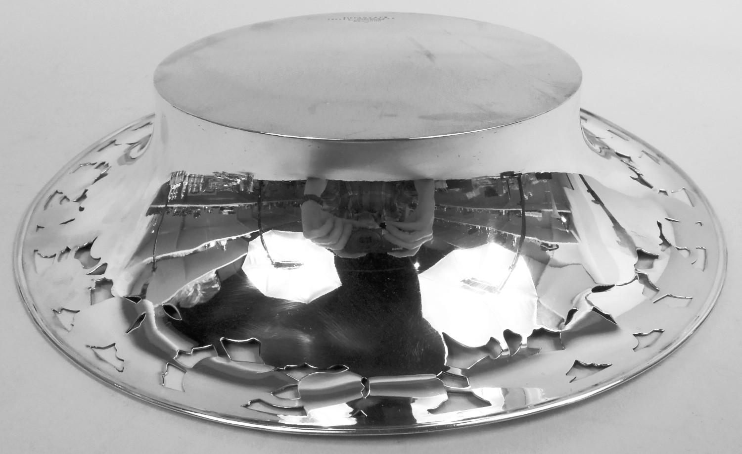 Tiffany Fresh and Pretty Art Nouveau Sterling Silver Bowl For Sale 1
