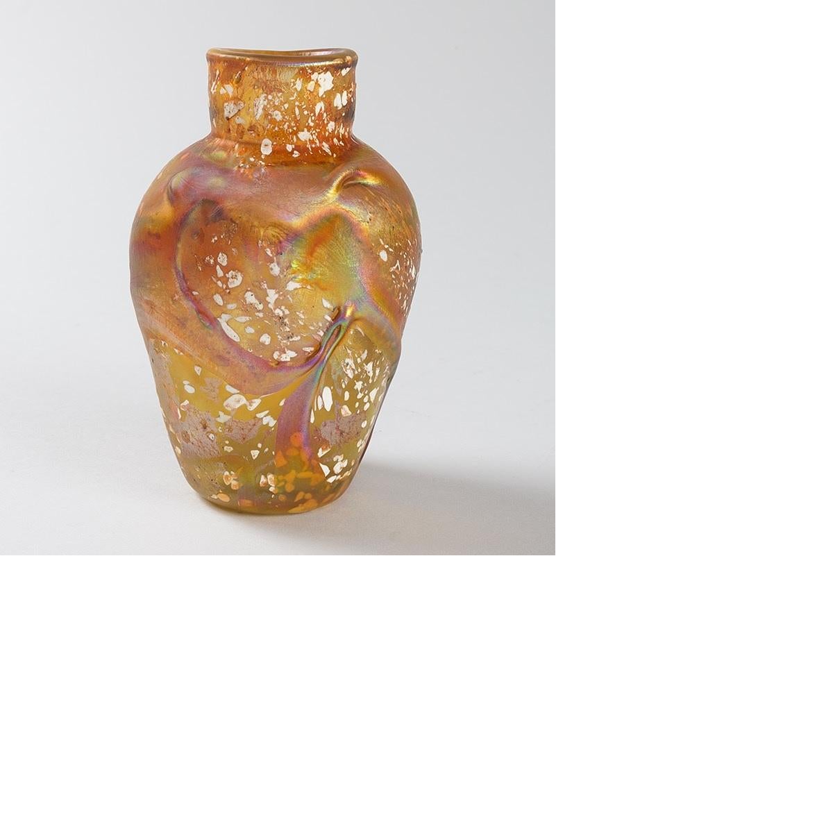 tiffany glass vase
