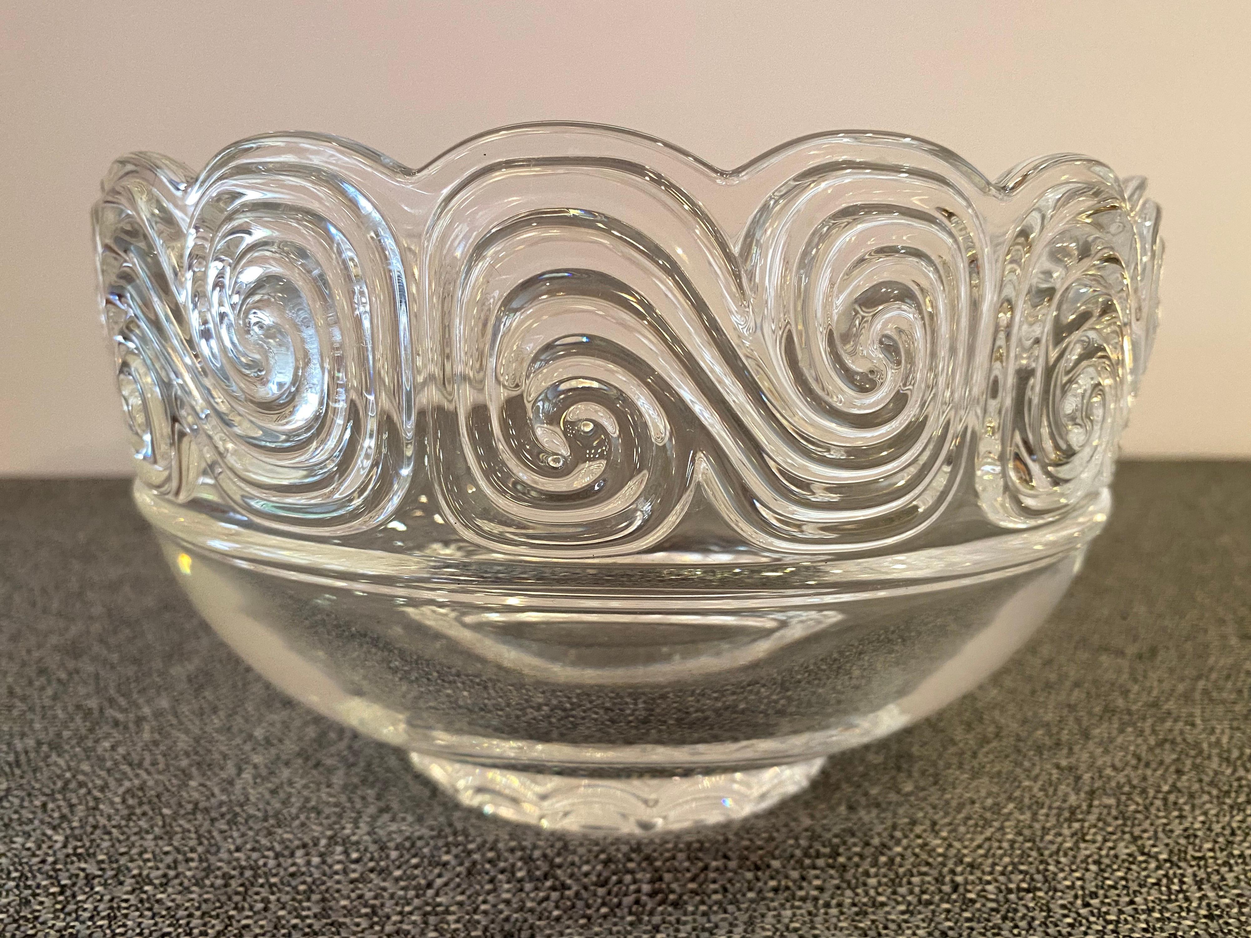 Tiffany glass center bowl. Very nice scale and size. Signed bottom, repeating overlapping 