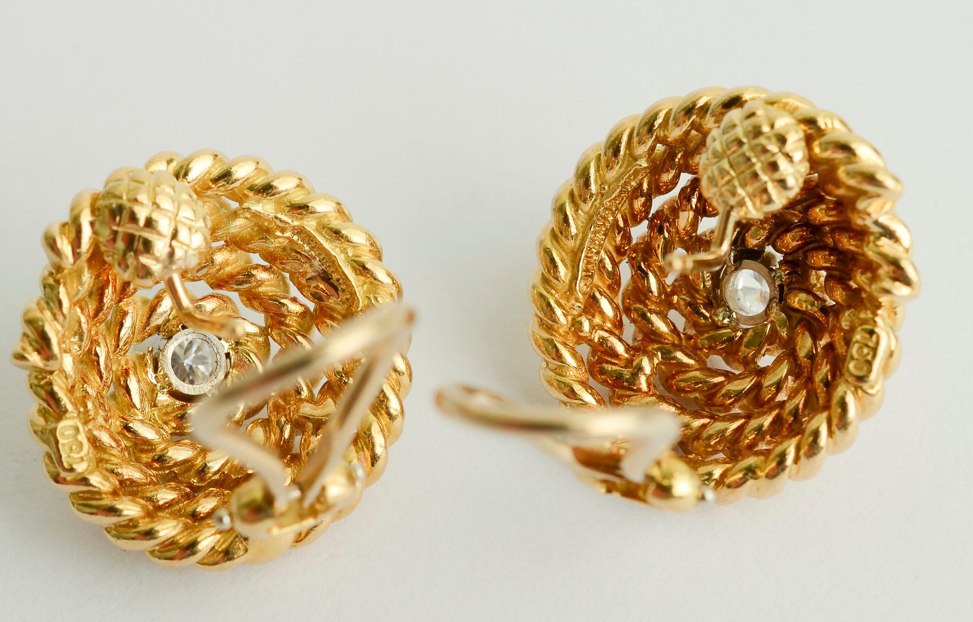 Tiffany Gold Coil Earrings with Centre Diamond In Excellent Condition For Sale In Darnestown, MD