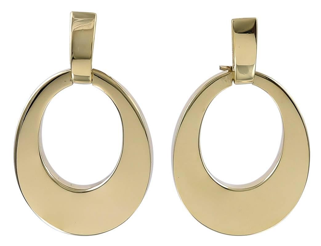 Elegant drop earrings.  Made and signed by TIFFANY.  18K yellow gold.  1 3/4