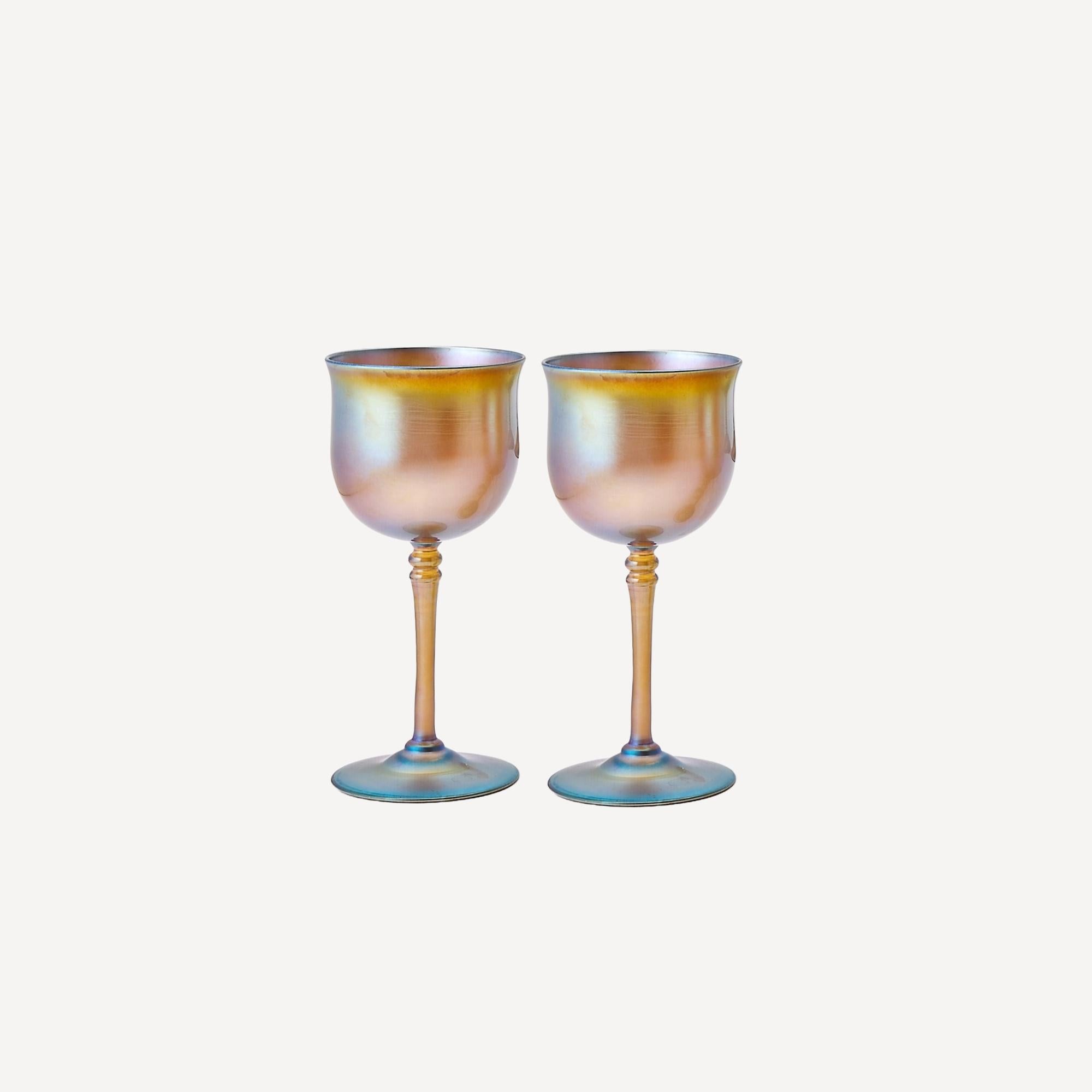 Art Glass Tiffany  Gold Favrile Blown Glass Wine Service/ 8 People, Circa 1905-1915 For Sale