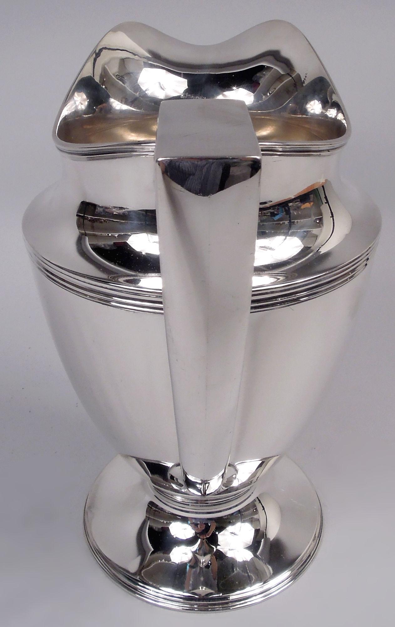 Jarra de agua de plata de ley Tiffany Hamilton Estadounidense en venta