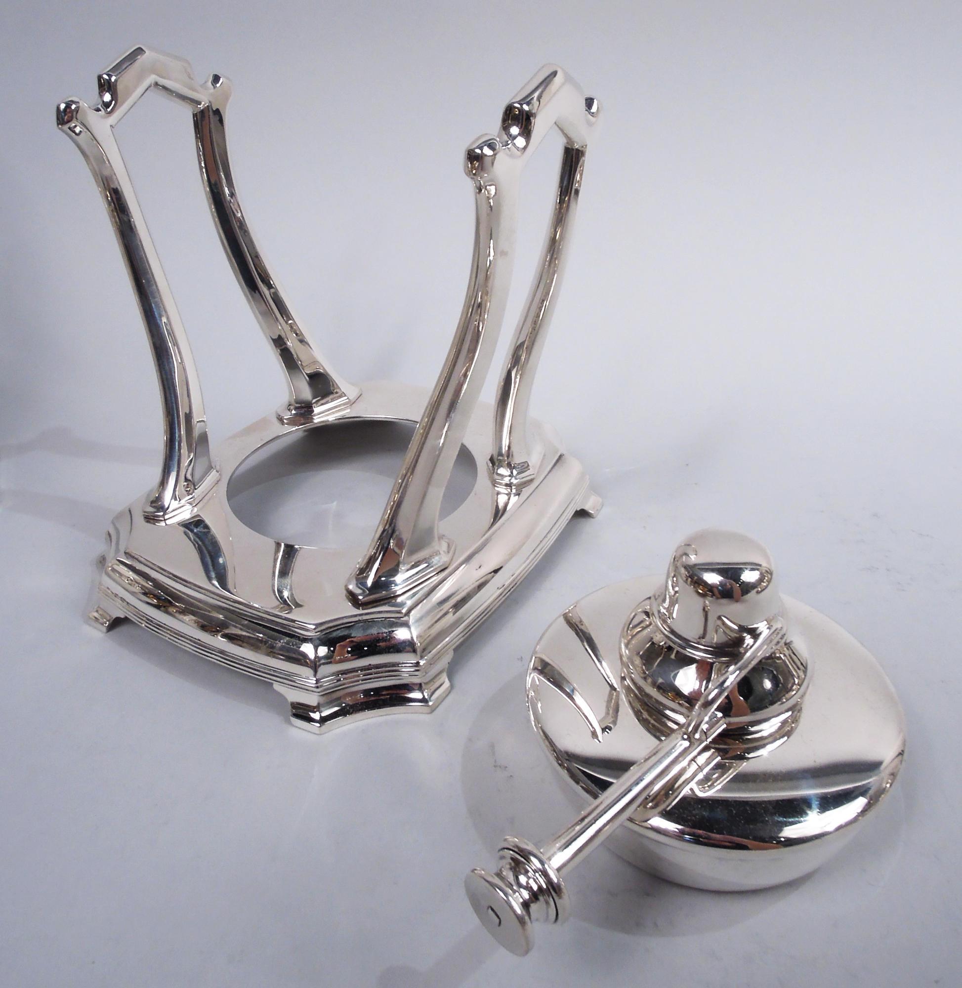 Tiffany Hampton Art Deco Sterling Silver Coffee & Tea Set on Tray In Good Condition For Sale In New York, NY