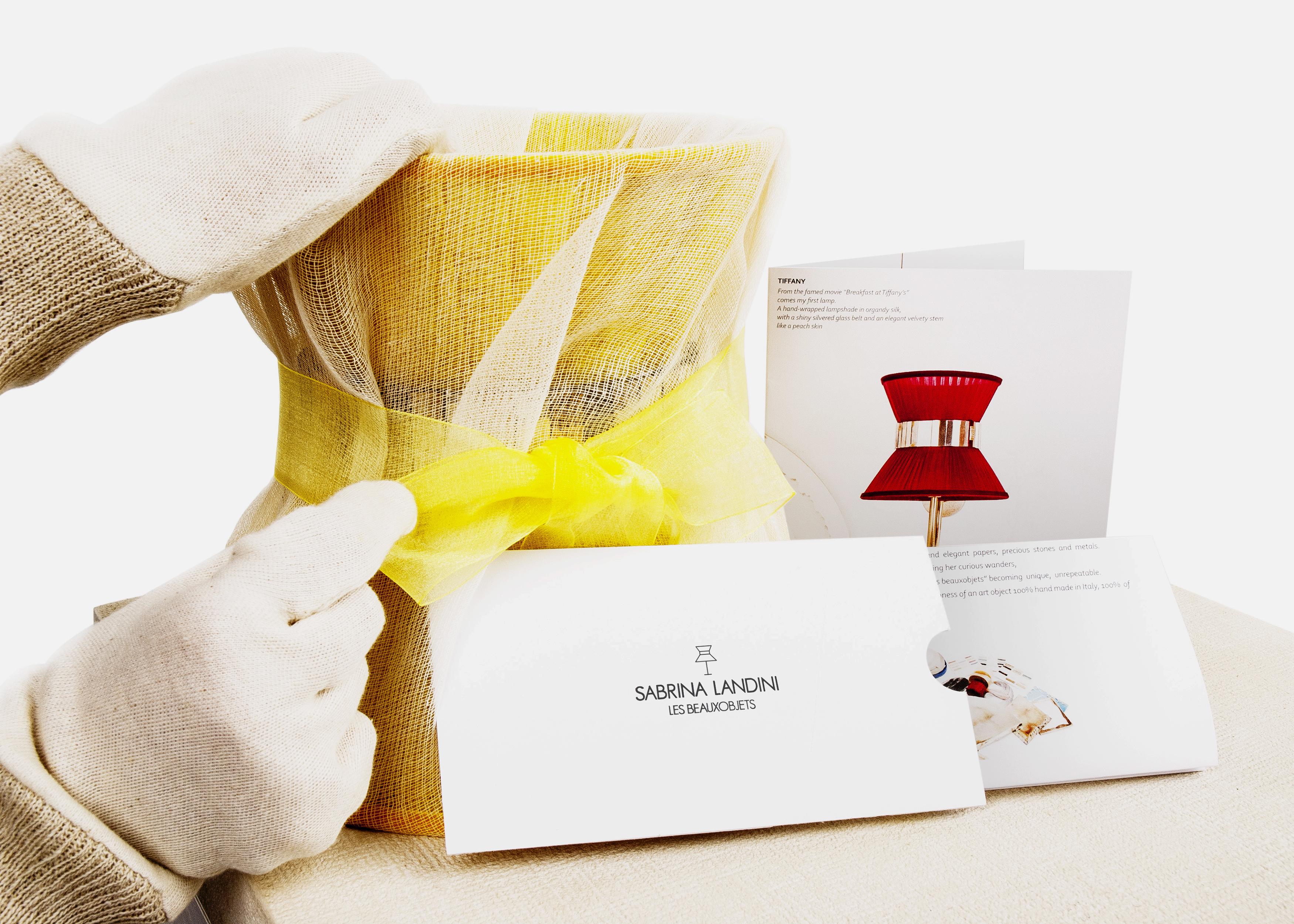 Hängeleuchte 40 aus versilbertem Seidenglas mit Zypressenmotiv aus antikem Messing im Angebot 1