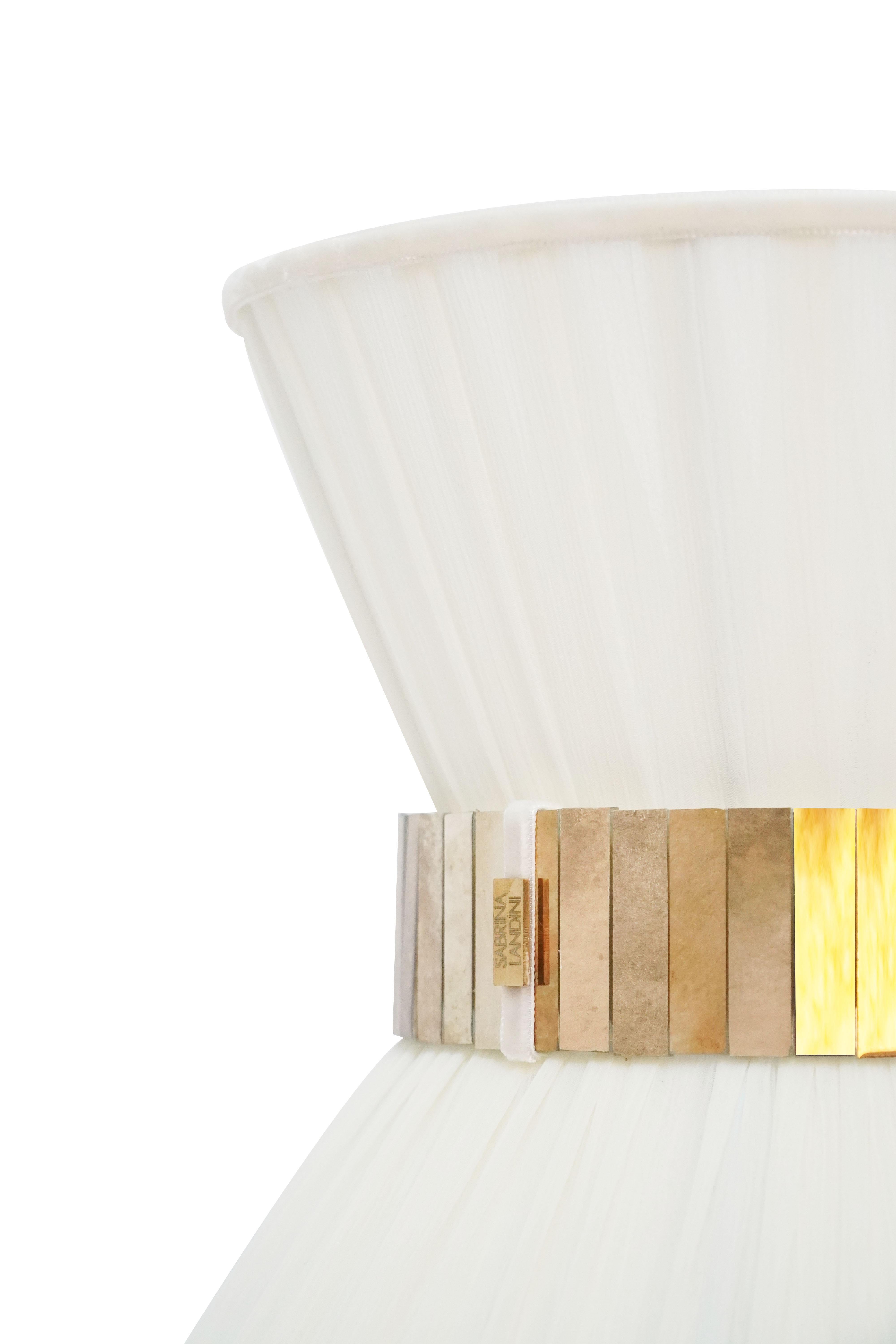 Moderne Lampe suspendue Tiffany 40 Mat-Cream en verre de soie argenté et laiton vieilli en vente