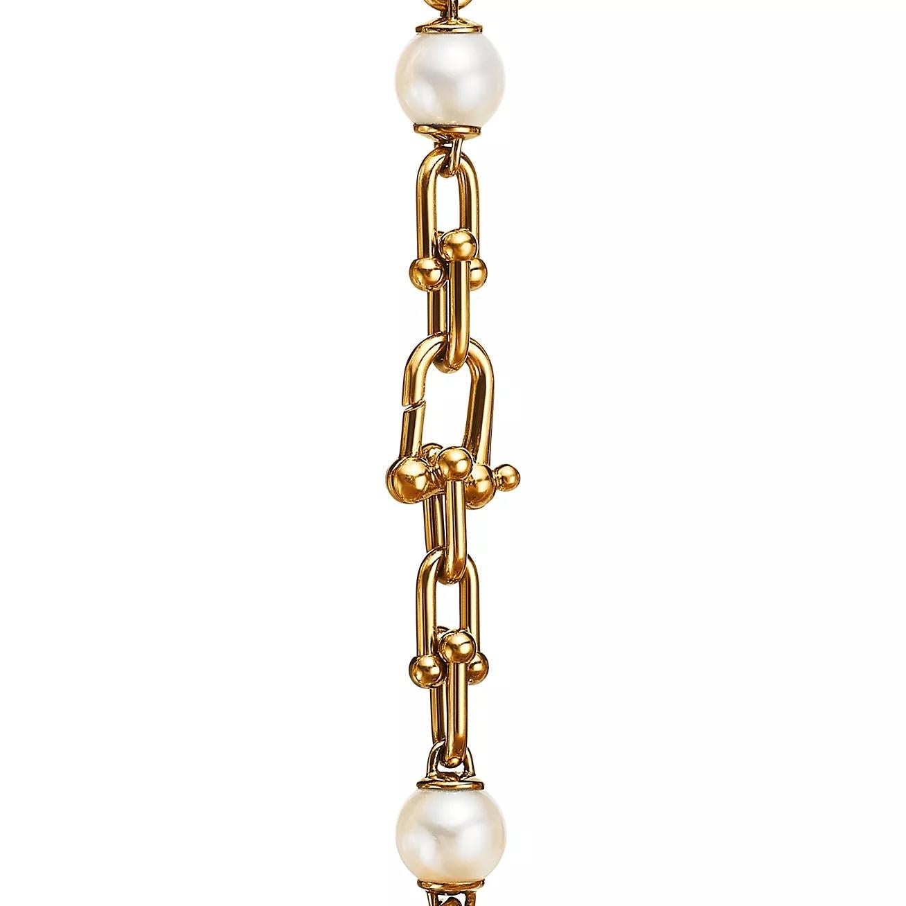 Moderno Bracciale A Link Tiffany in oro giallo 18 carati con perle d'acqua dolce in vendita