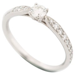 Tiffany Harmony 0,19 Karat Solitär Diamantring PT950 mit 18 Pavé-Diamanten