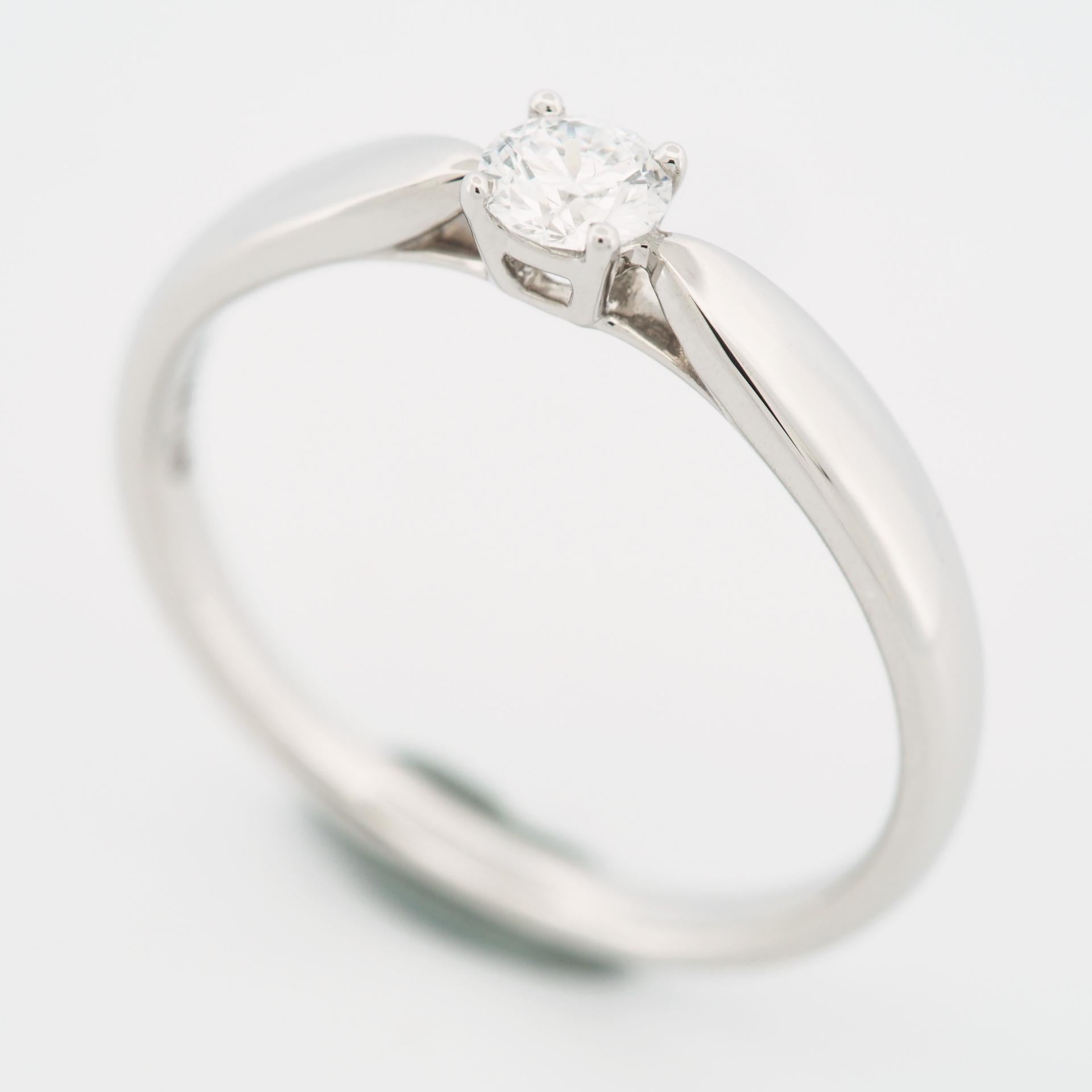 Item: Tiffany Harmony Solitaire Diamond Ring 
Stones: Diamond / 0.20ct
Color: D
Clarity: VVS2
Polish: Excellent
Symmetry: Excellent
Fluorescence: None
Metal: Platinum 950
Ring Size: US SIZE 5.75-6.0 UK SIZE L
Internal Diameter: 16.50