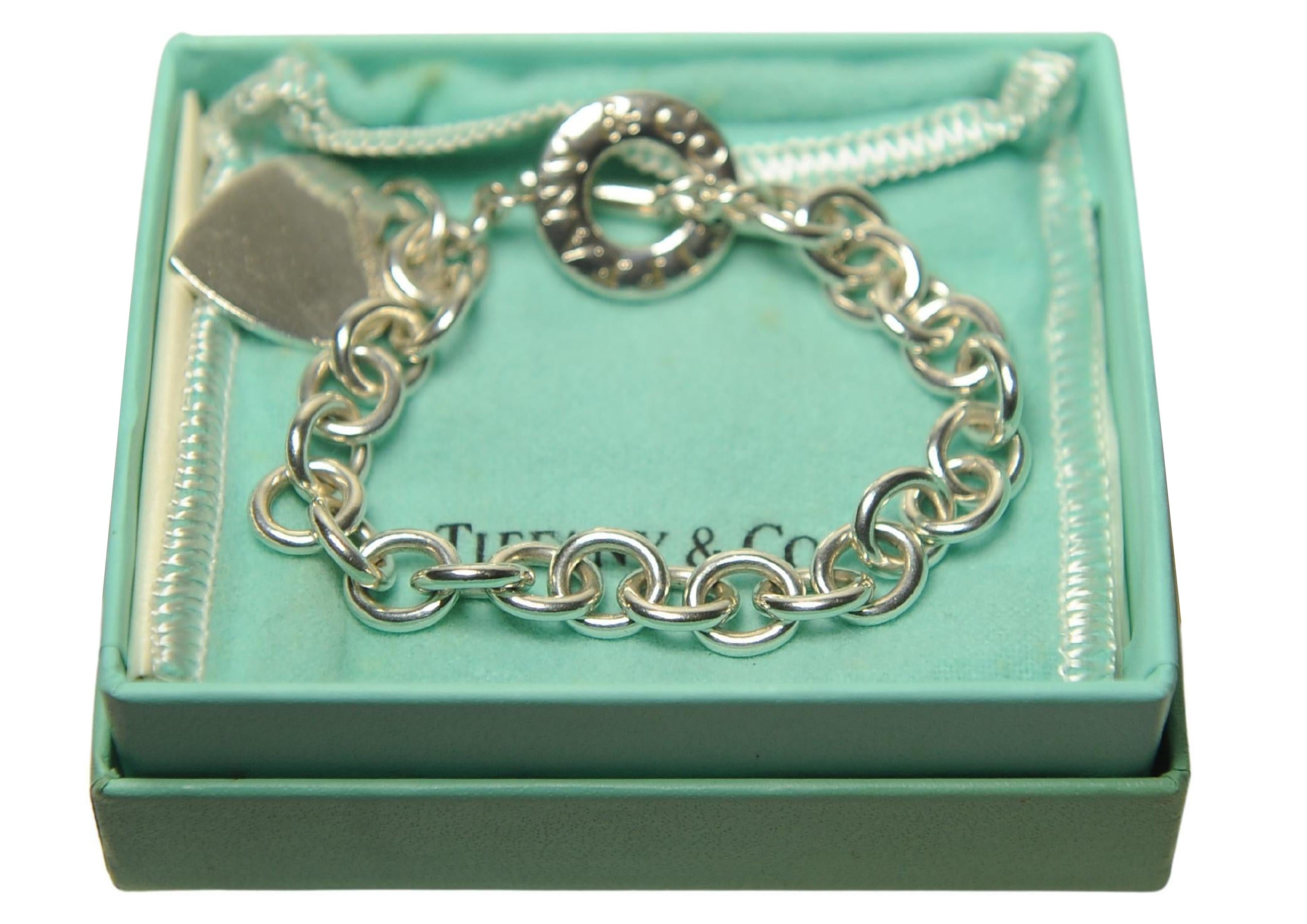 Tiffany Heart Bracelet Sterling Silver, Stamped Tiffany & Co In Original Box For Sale 2