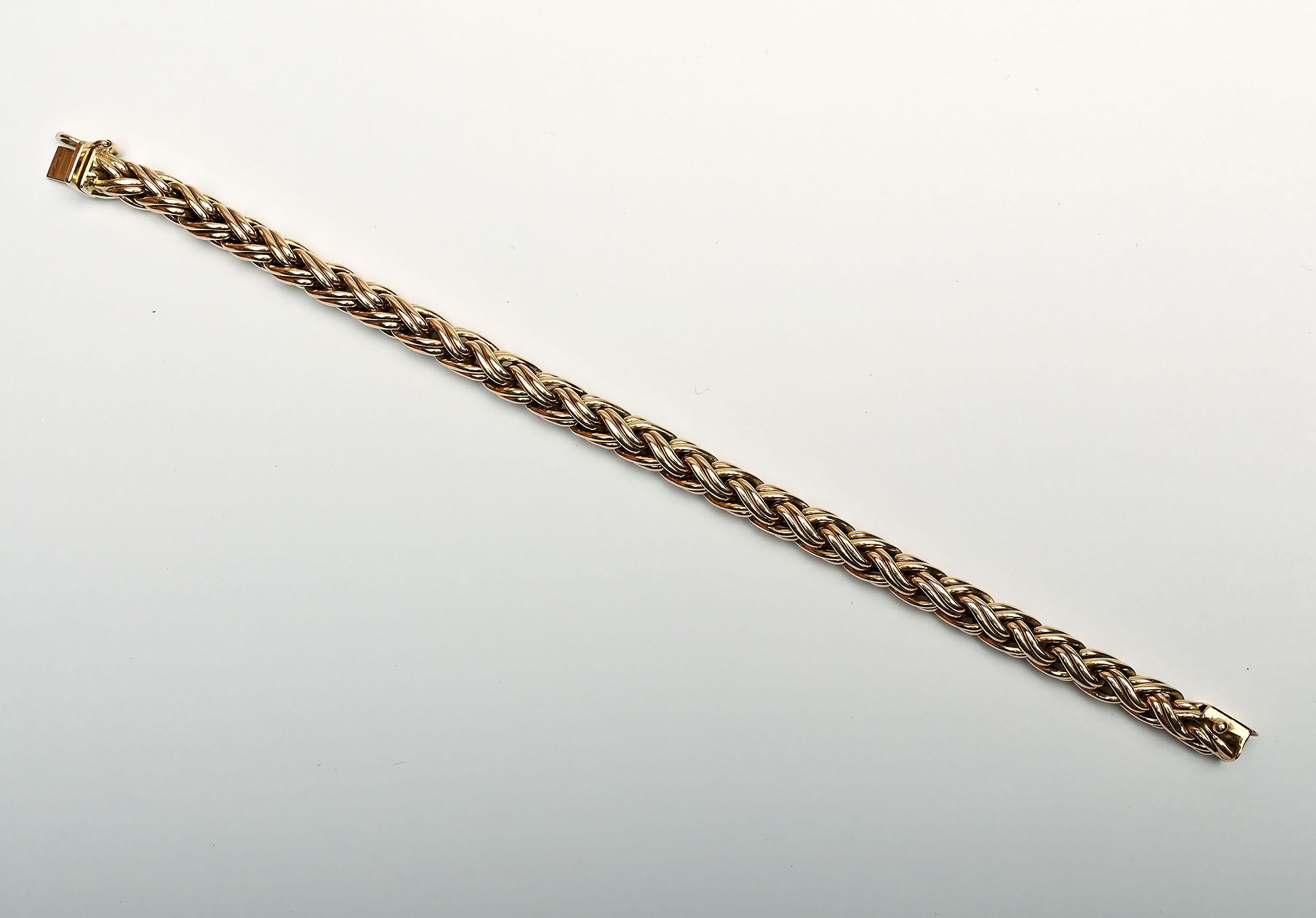Contemporary Tiffany Herringbone Chain Gold Bracelet For Sale