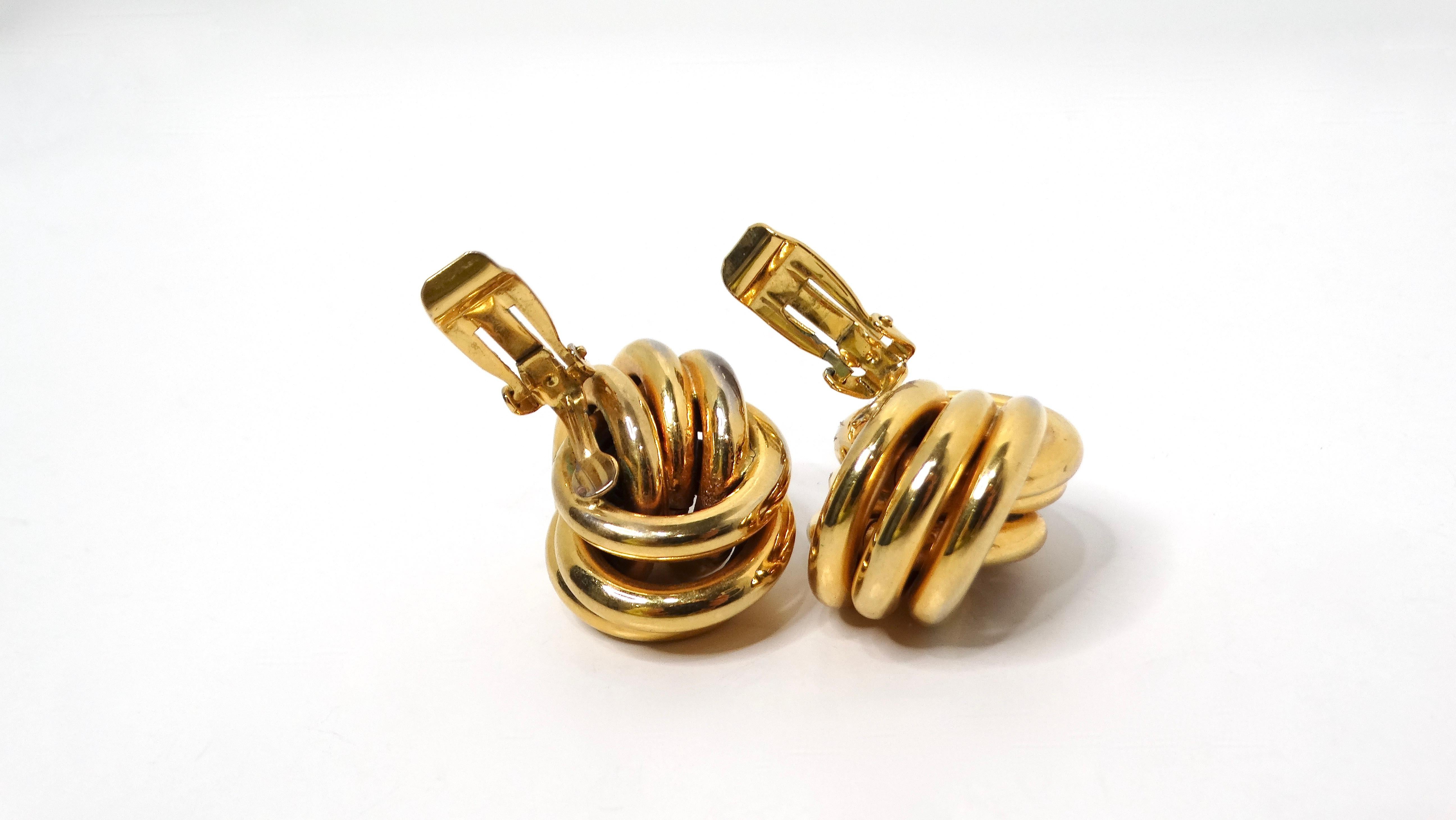 Tiffany Inspired 1980s Large Eternity Knot Gold-Tone Clip-On Earrings Unisexe en vente