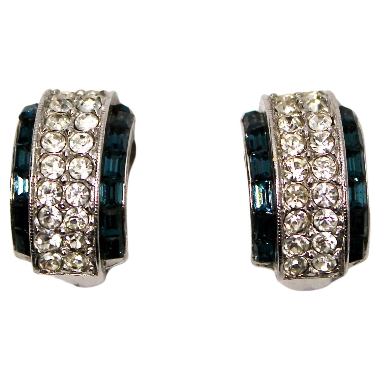 Orecchini a cerchio con zaffiro in costume ispirati a Tiffany, circa anni
70