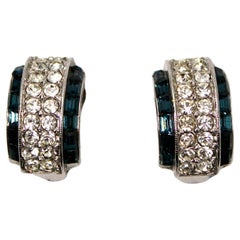 Orecchini a cerchio con zaffiro in costume ispirati a Tiffany, circa anni
70