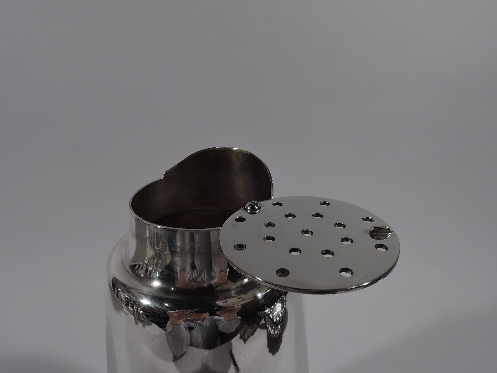 Tiffany Large Midcentury Modern Sterling Silver Cocktail Shaker In Excellent Condition In New York, NY