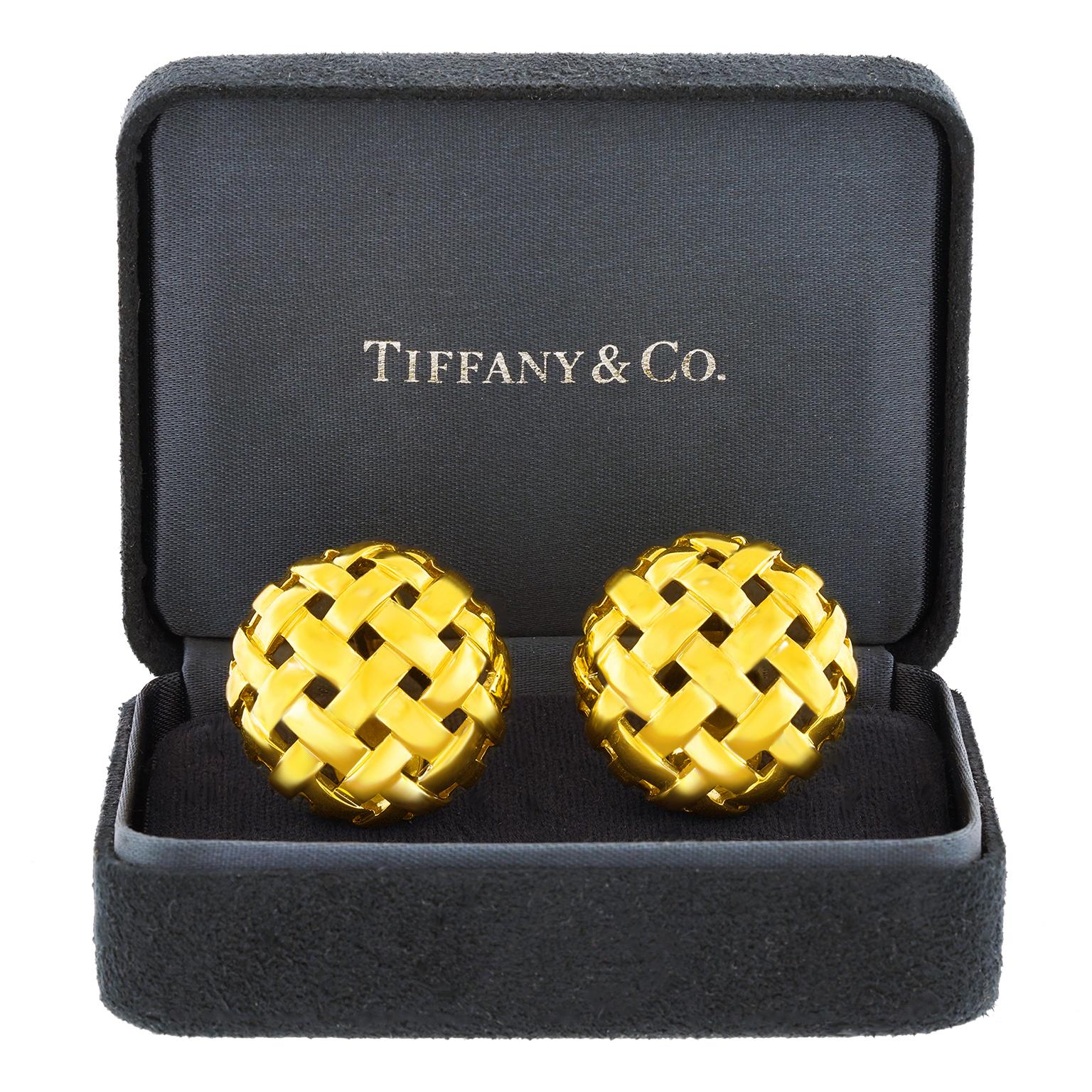 Tiffany & Co. Larger Yellow Gold Vannerie Earrings In Excellent Condition For Sale In Litchfield, CT