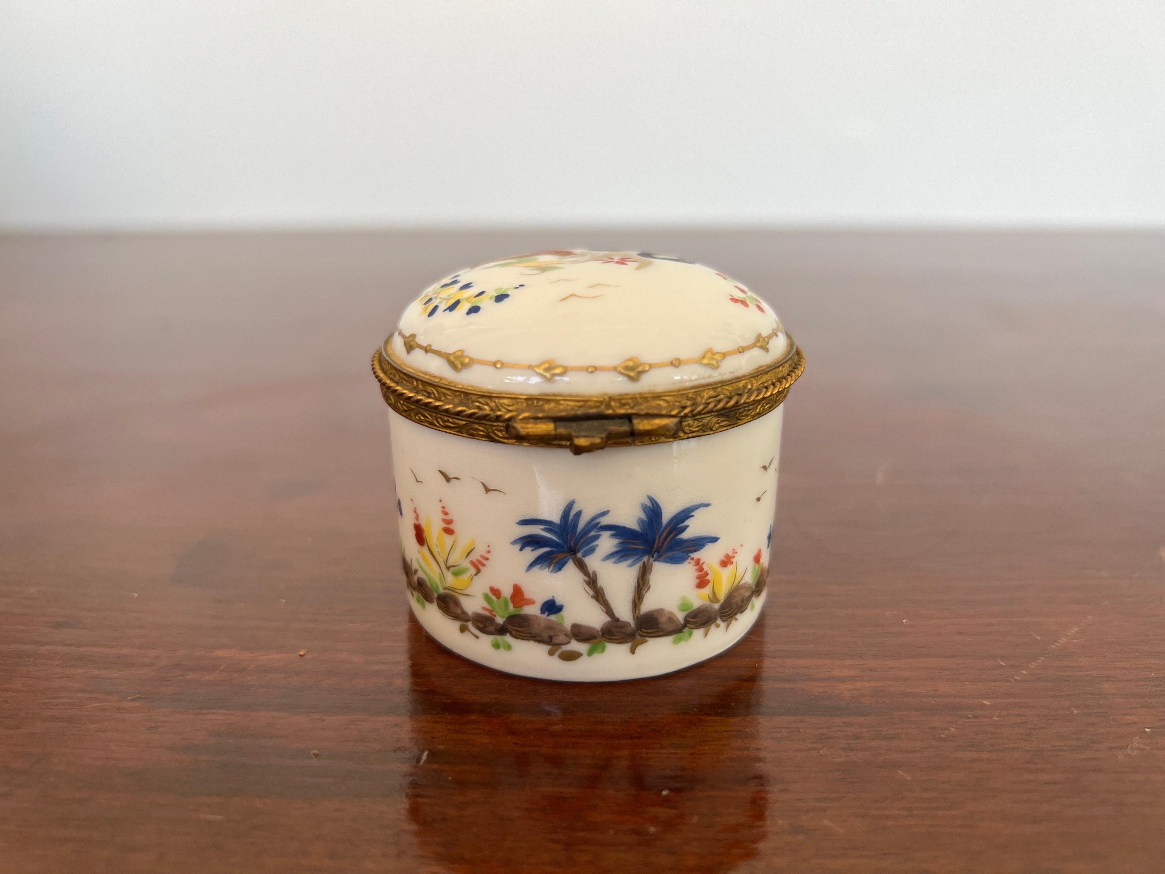 20th Century Tiffany Le Tallec Cirque Chinois Porcelain Box For Sale