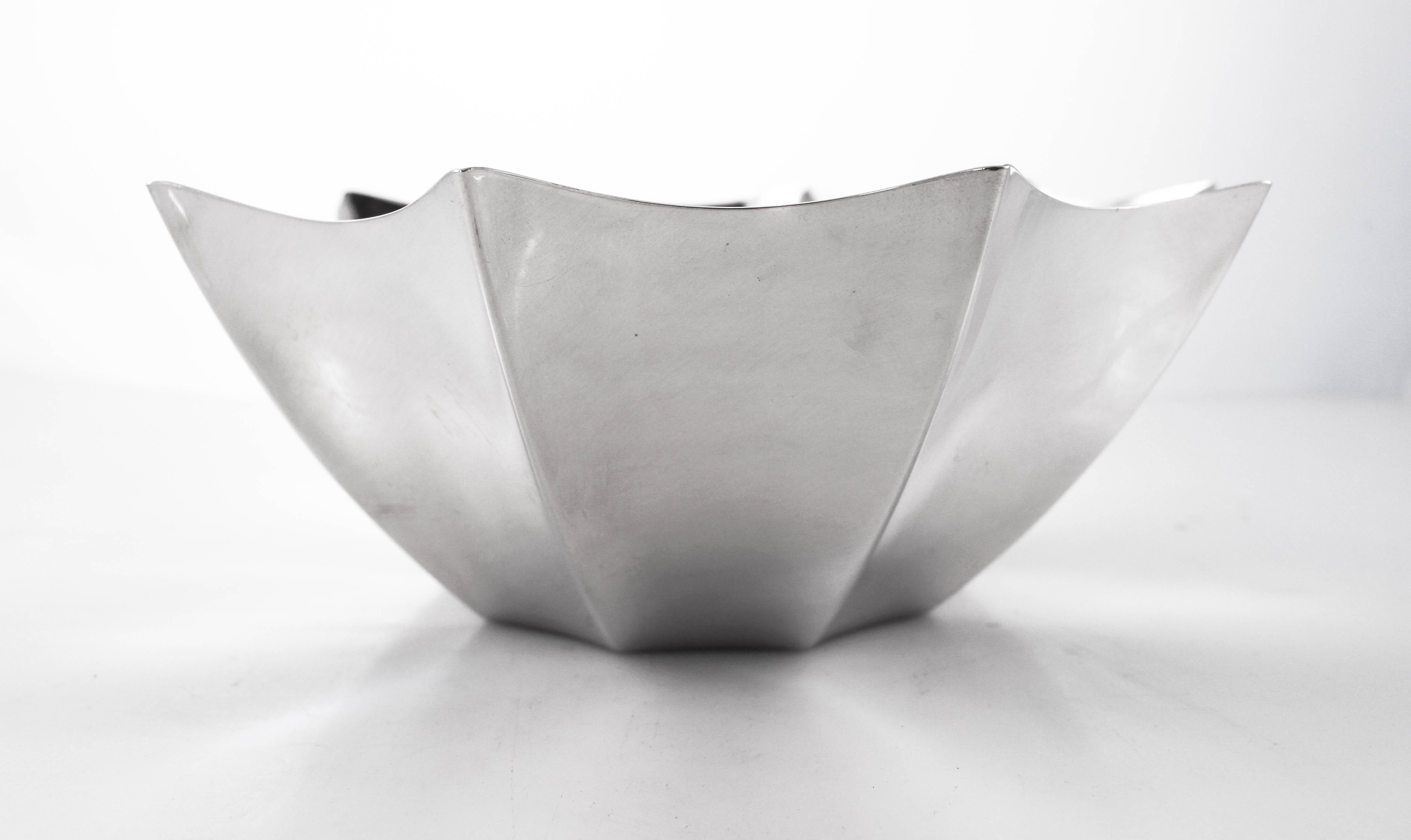 American Tiffany Mid-century Bowl For Sale