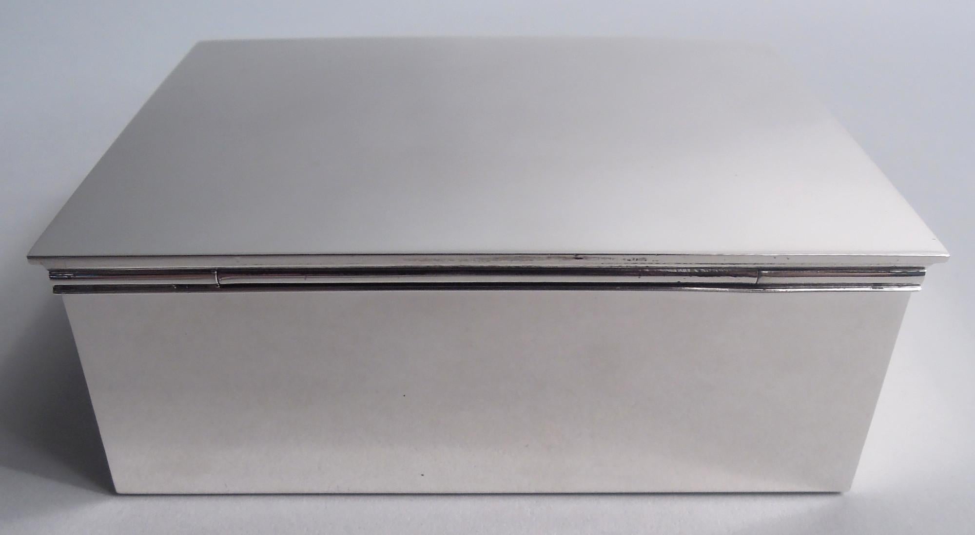 Américain Boîte en argent sterling de Tiffany Midcentury Modernity en vente