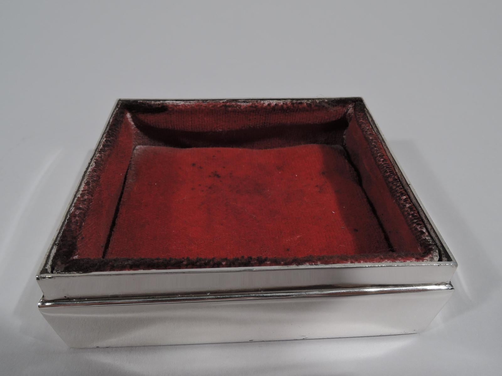 Tiffany Mid-Century Modern Sterling Silver Trinket Box In Good Condition In New York, NY