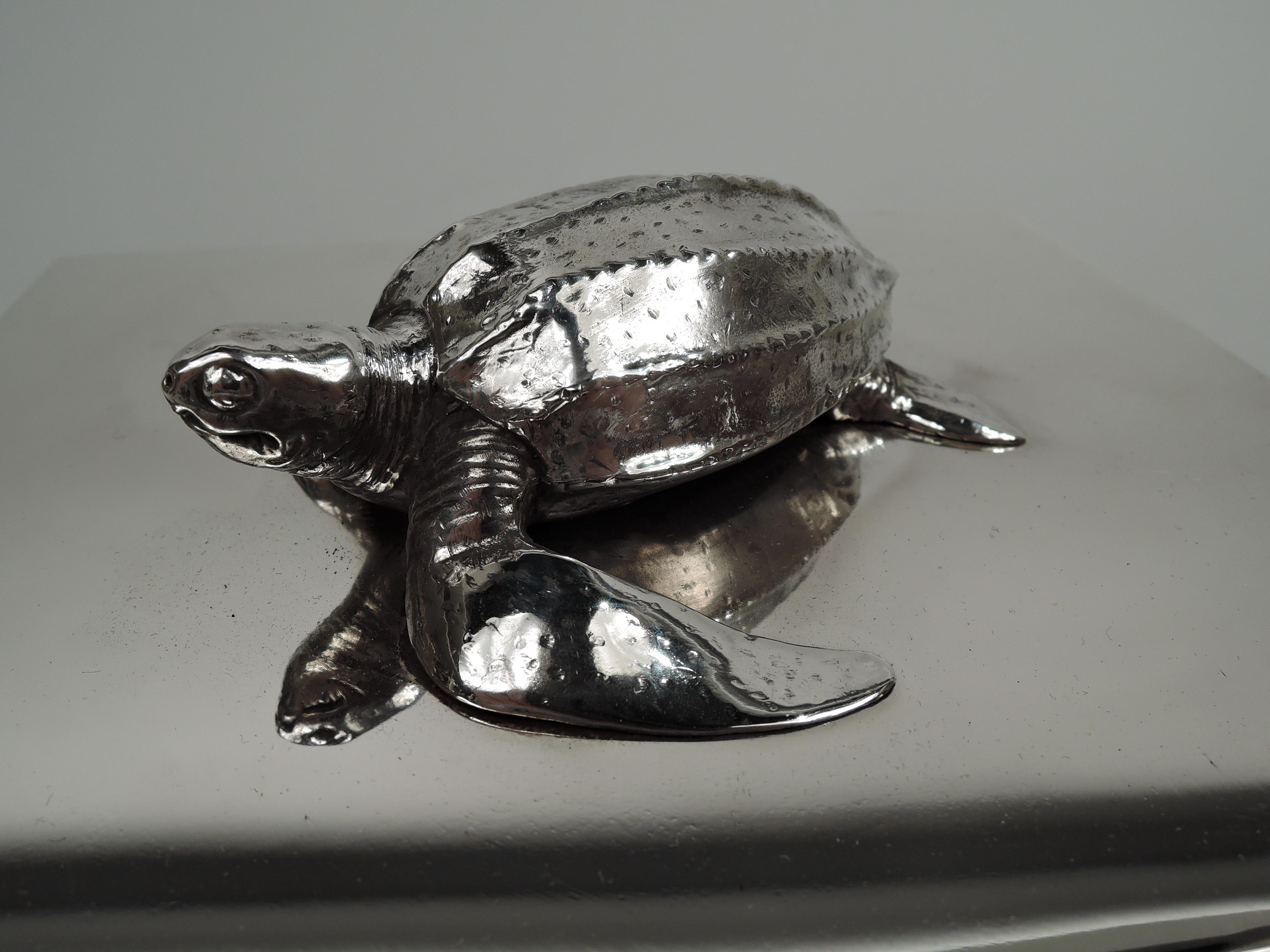 Tiffany Mid-Century Modern Sterling Silver Turtle Box In Excellent Condition In New York, NY