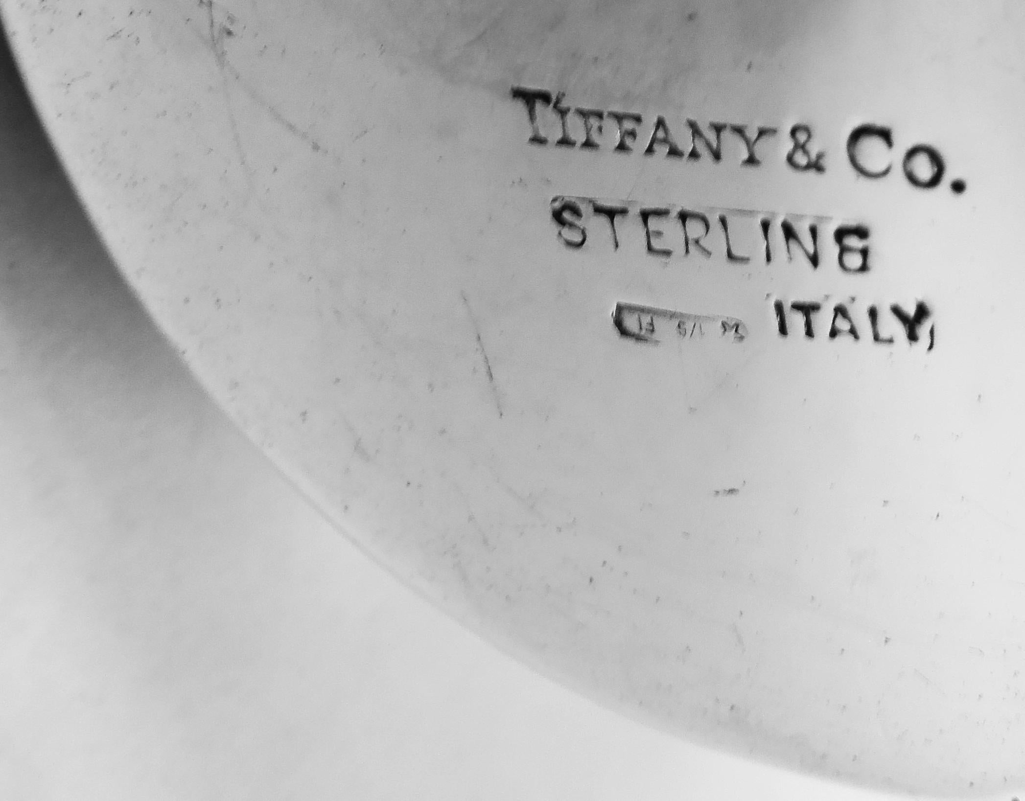 Argent sterling Tiffany Modern Baby Cup avec Lovey-Dovey Hearts en vente