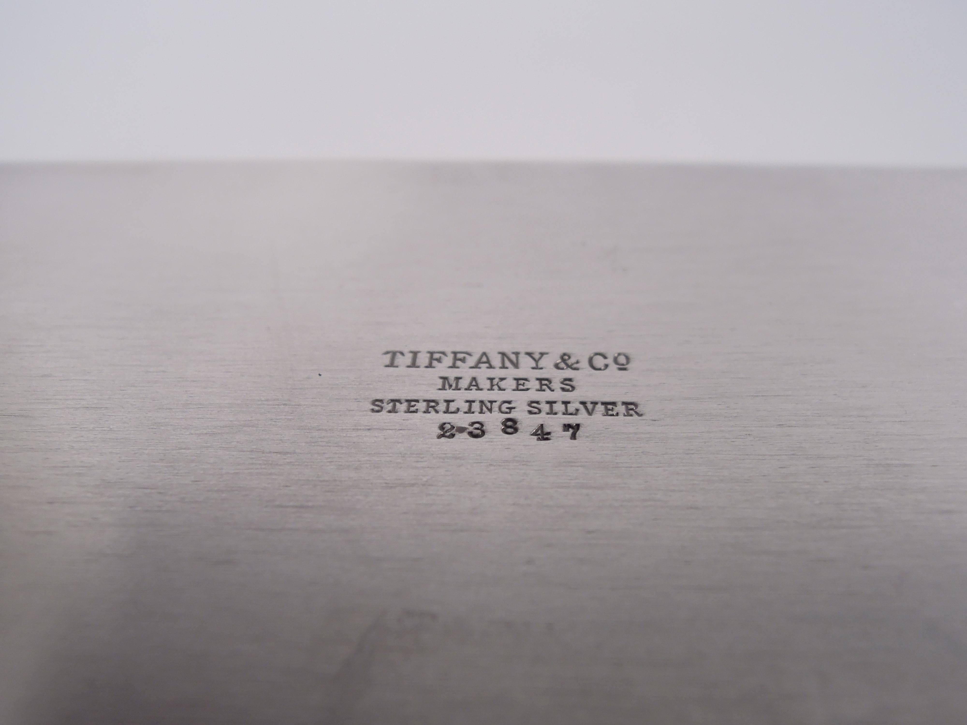 Moderne Tiffany-Schachtel aus Sterlingsilber mit kühner Wellenkante im Angebot 4