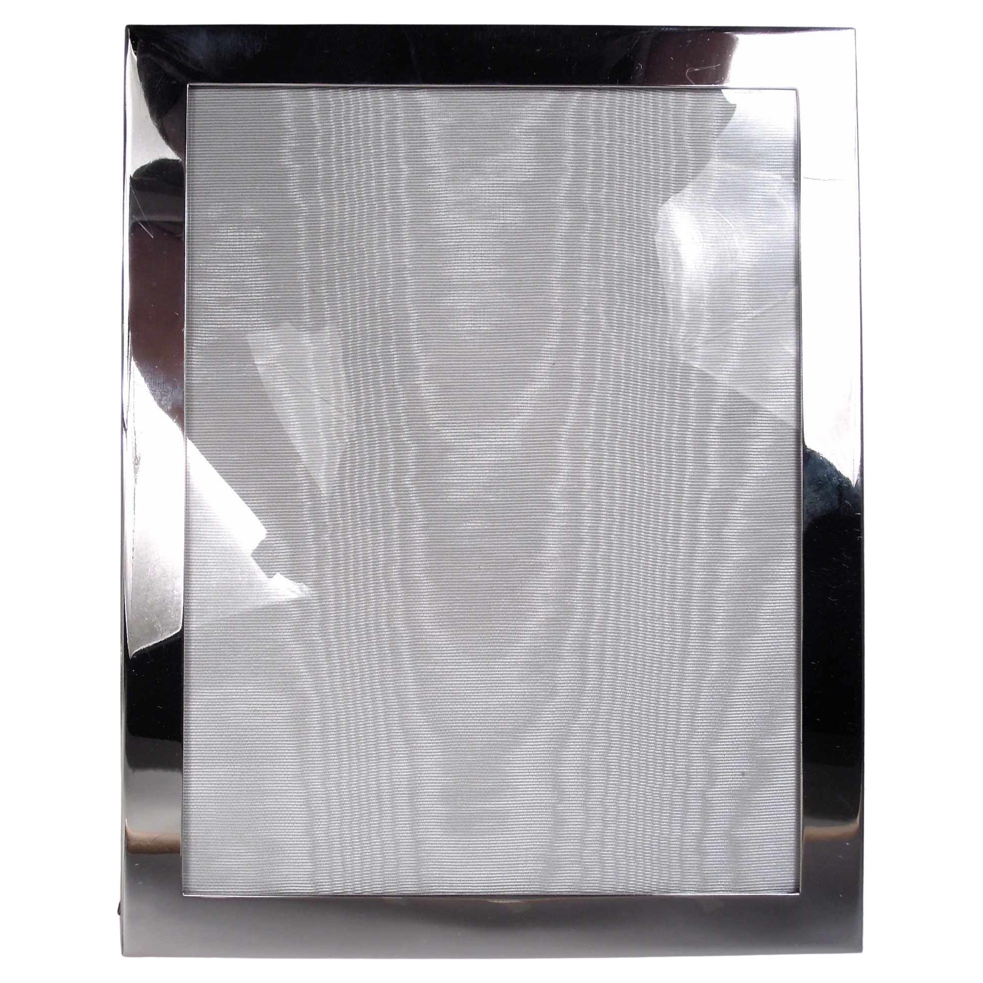 Cadre moderne en argent sterling pour portrait ou tableau de paysage de Tiffany en vente